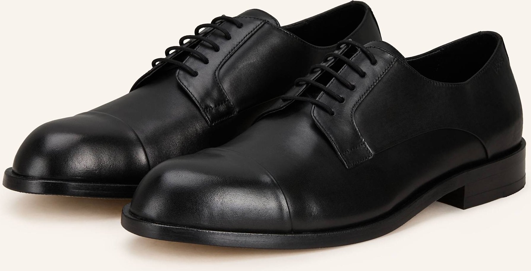 Boss Schnürer Tayil schwarz