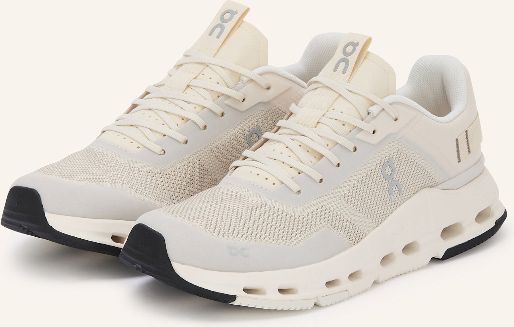 On Sneaker Cloudnova Form 2 beige