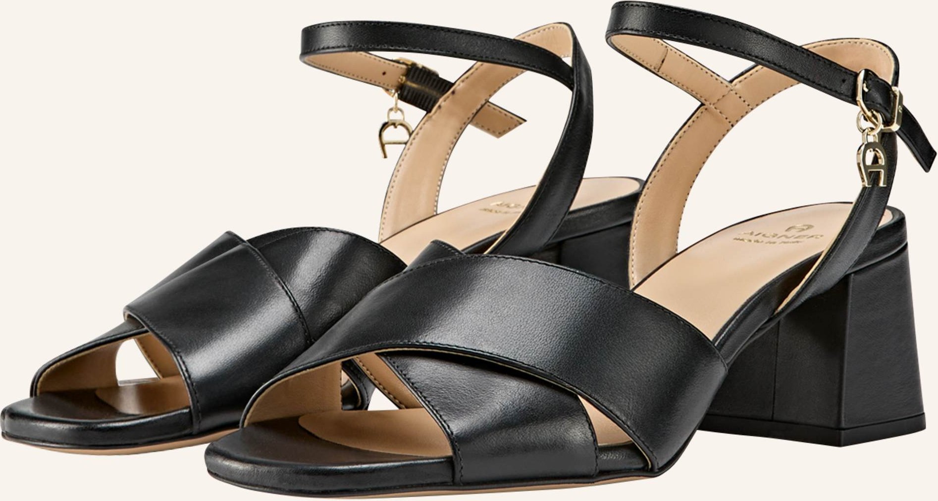 Aigner Block Heel Sandal Courtney 6b schwarz