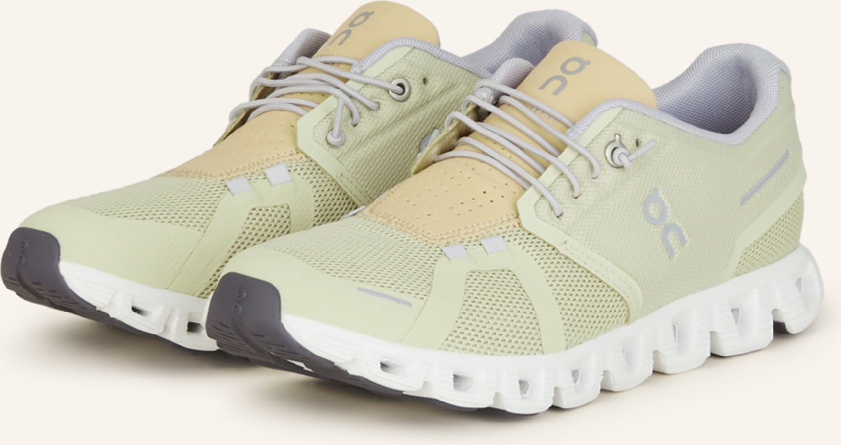 On Sneaker Cloud 5 weiss