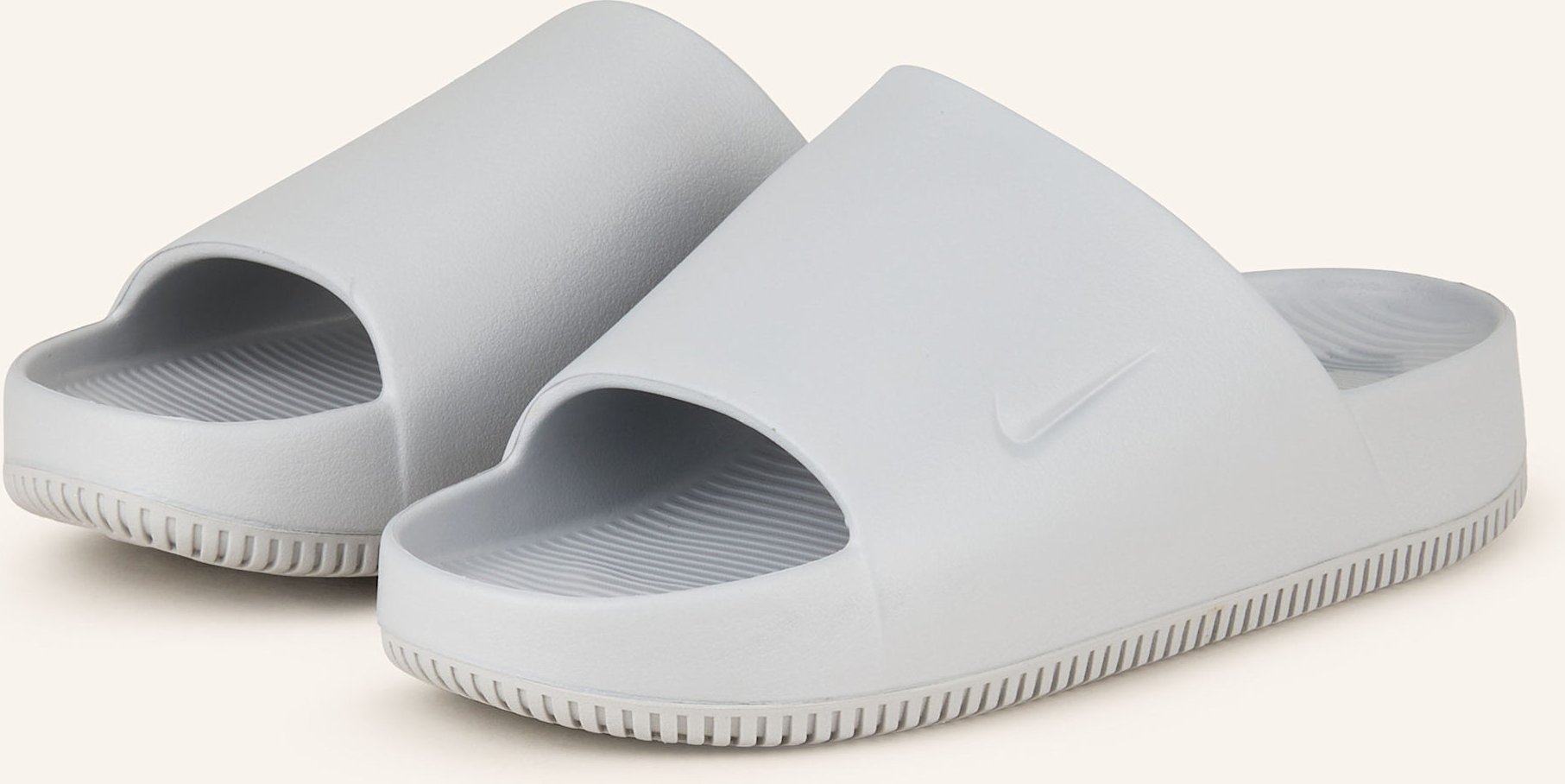 Nike Pantoletten Calm Slide grau