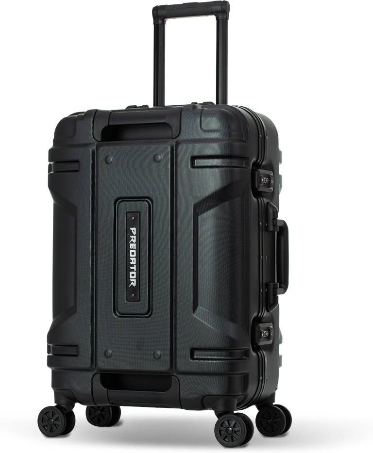 Predator Robustes Gepäck 22"