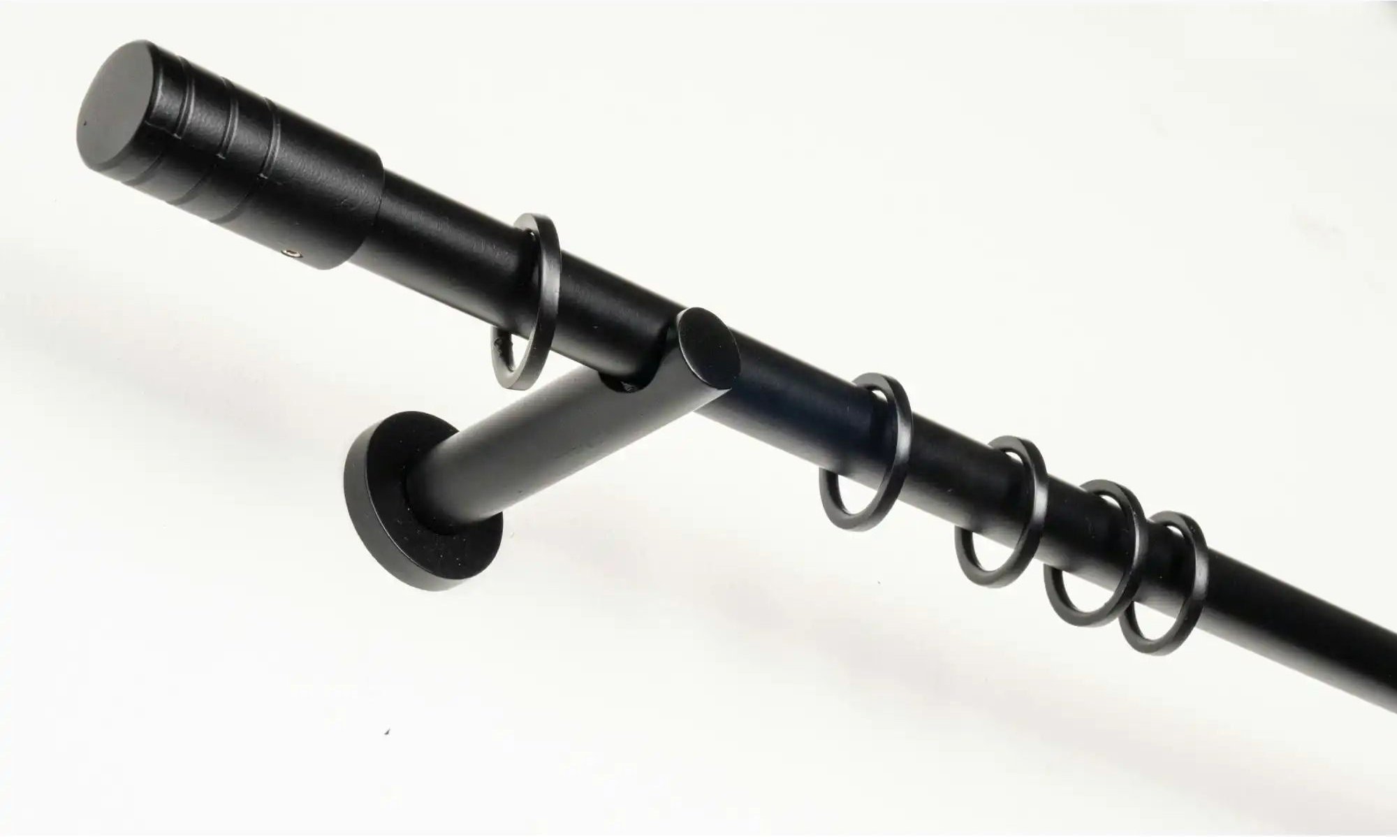 Mydeco Teleskopgarnitur rillcube ¦ schwarz ¦ Stahl ¦ Maße (cm): B: 210 H: 1,9 Gardinen & Rollos > Gardinenstangen & Zu...