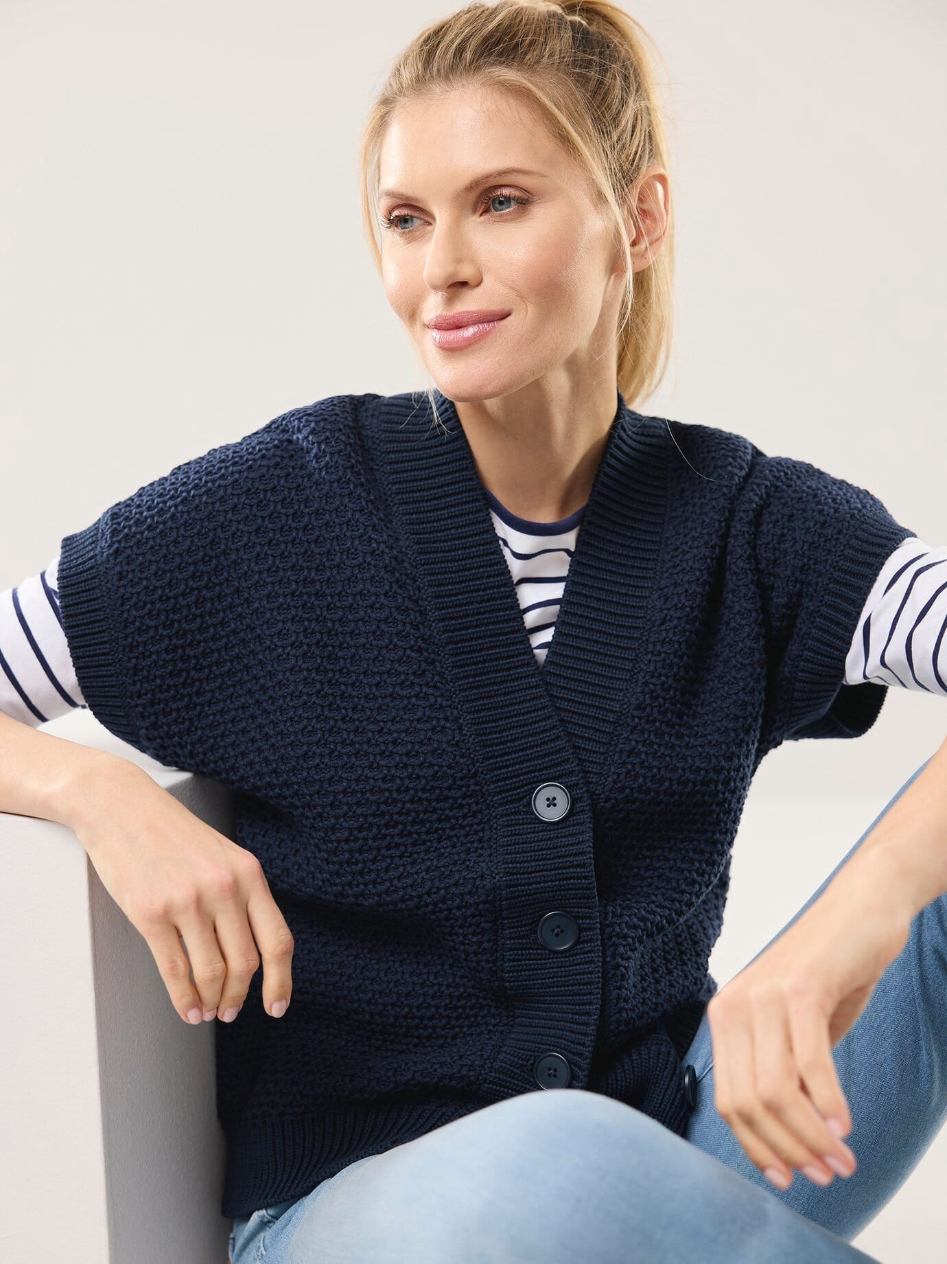 Strickweste mit Waffelstruktur