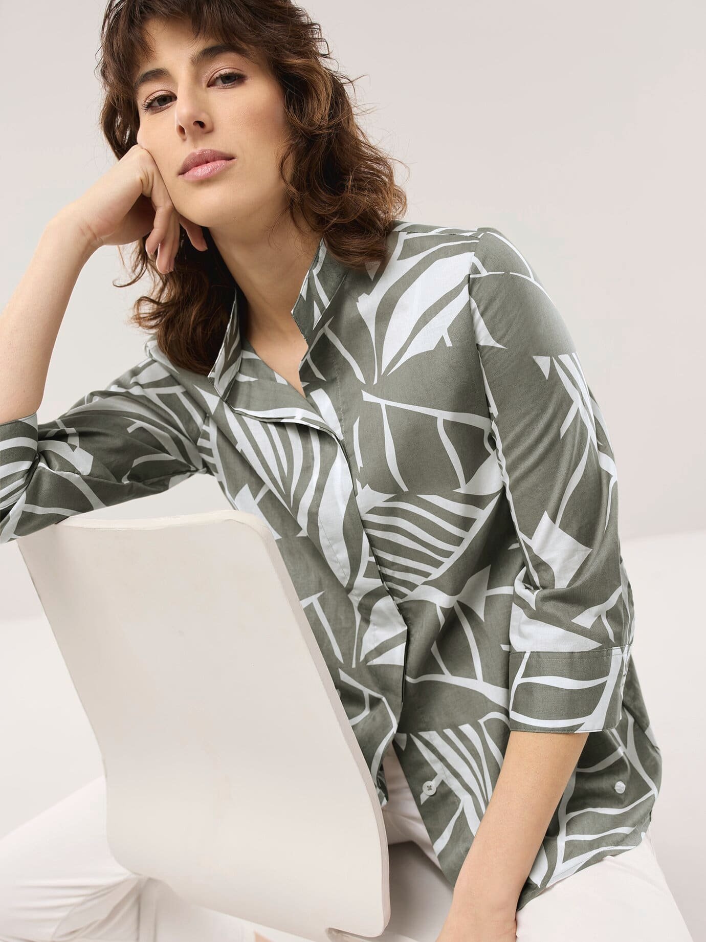 Tunika-Bluse mit Stehkragen