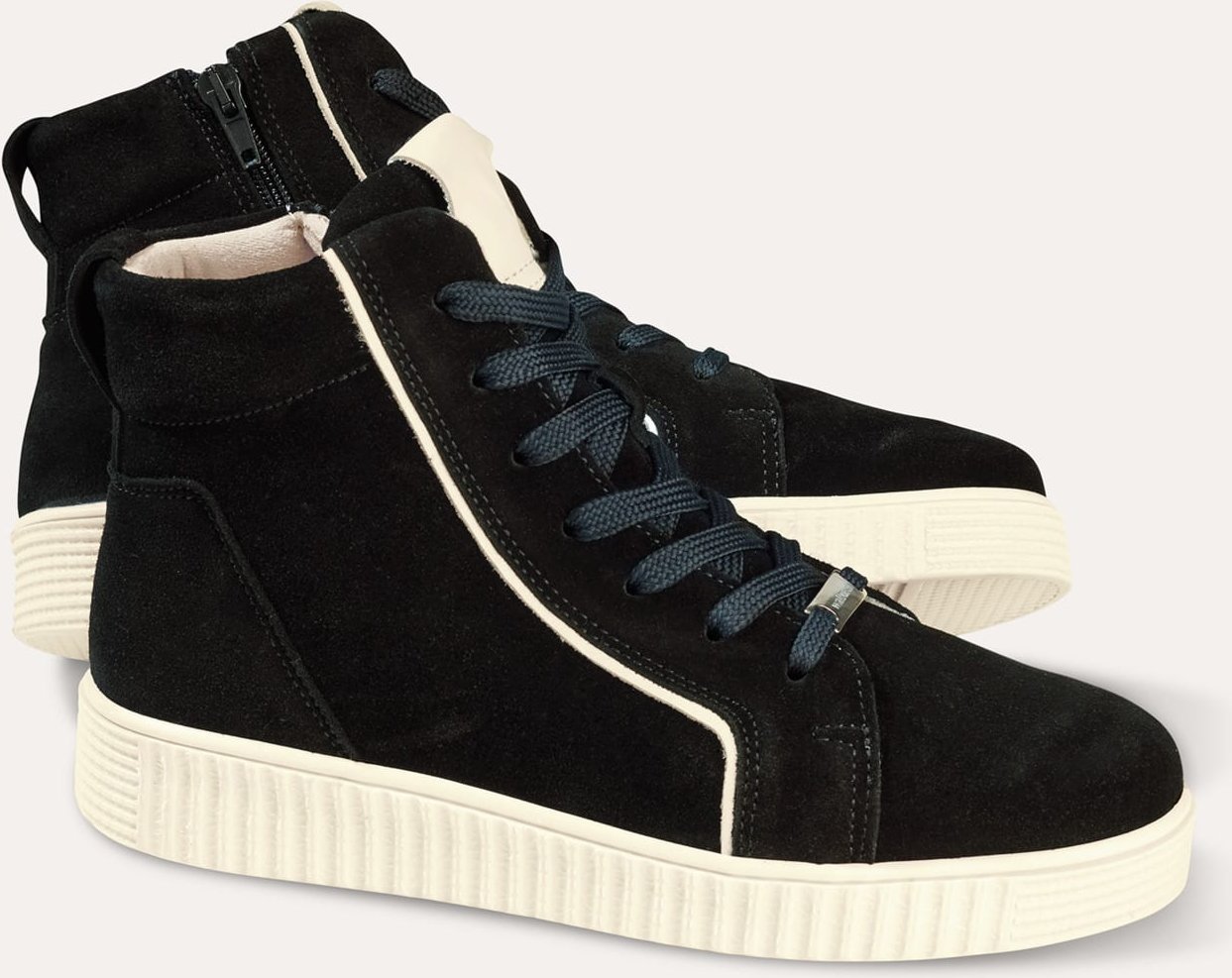 Thermolite Hightop Sneaker