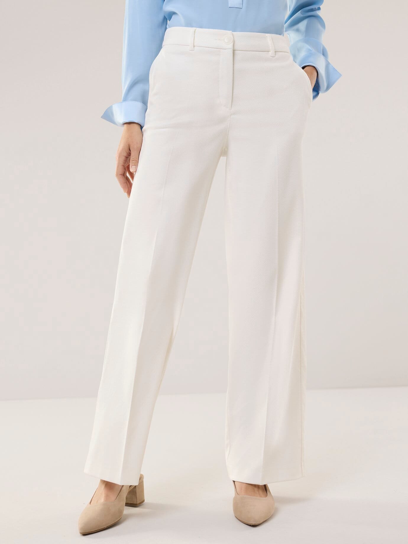 Marlenehose mit Struktur