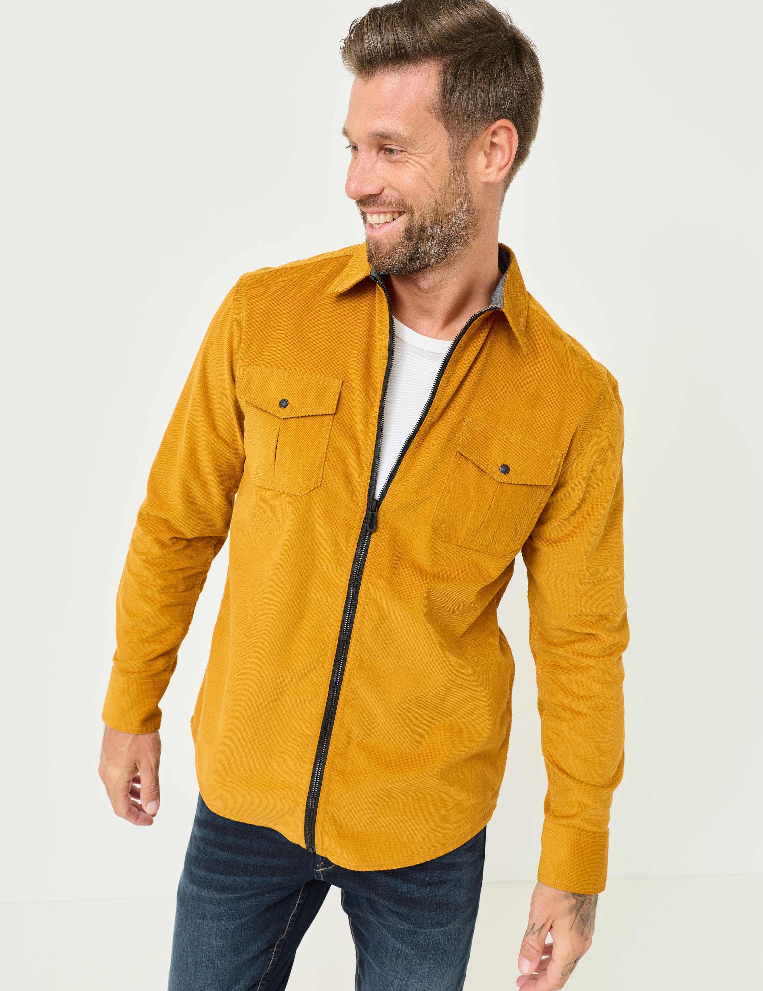 Weiches Cordhemd mit Zip