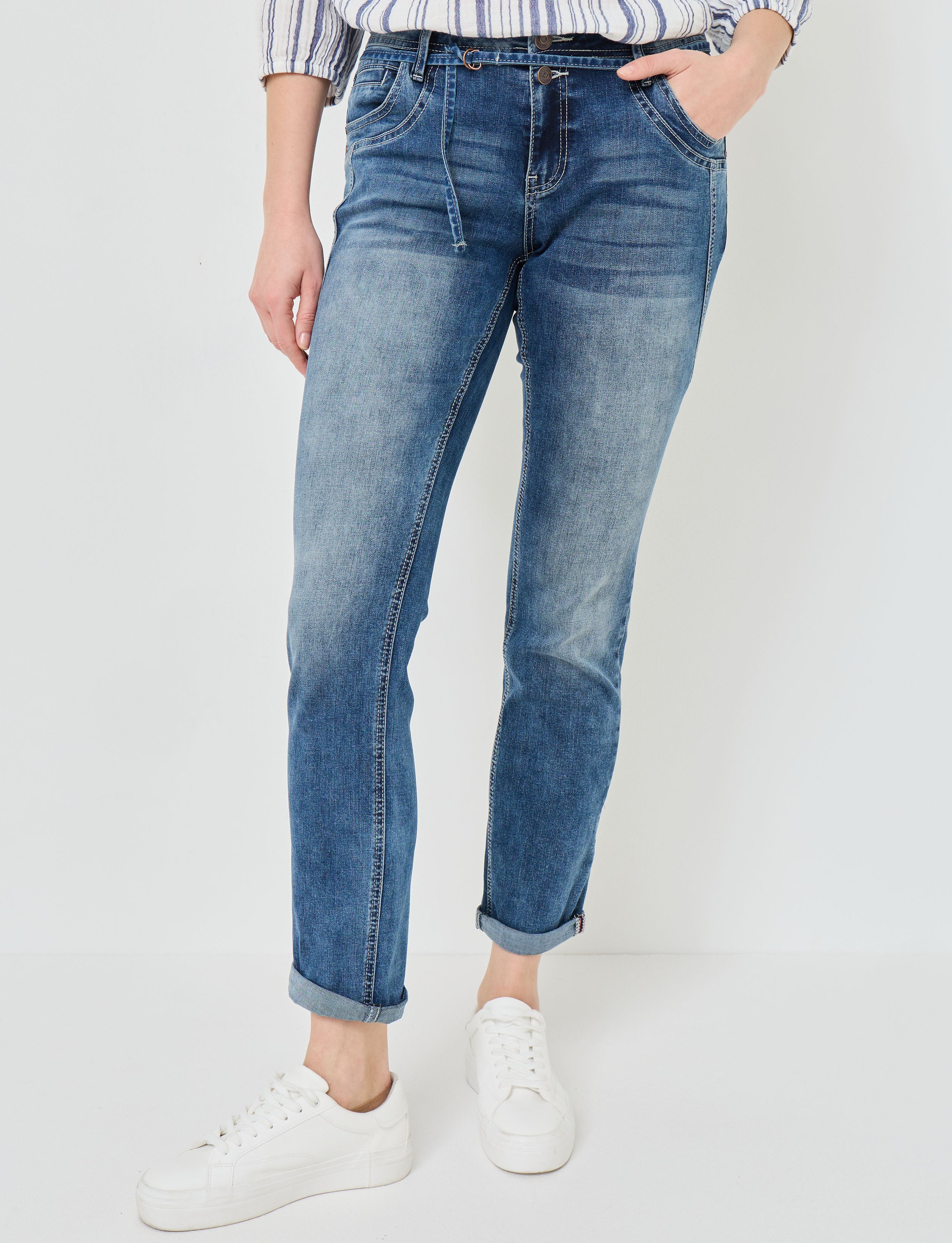 Slim Fit Jeans mit Bindegürtel