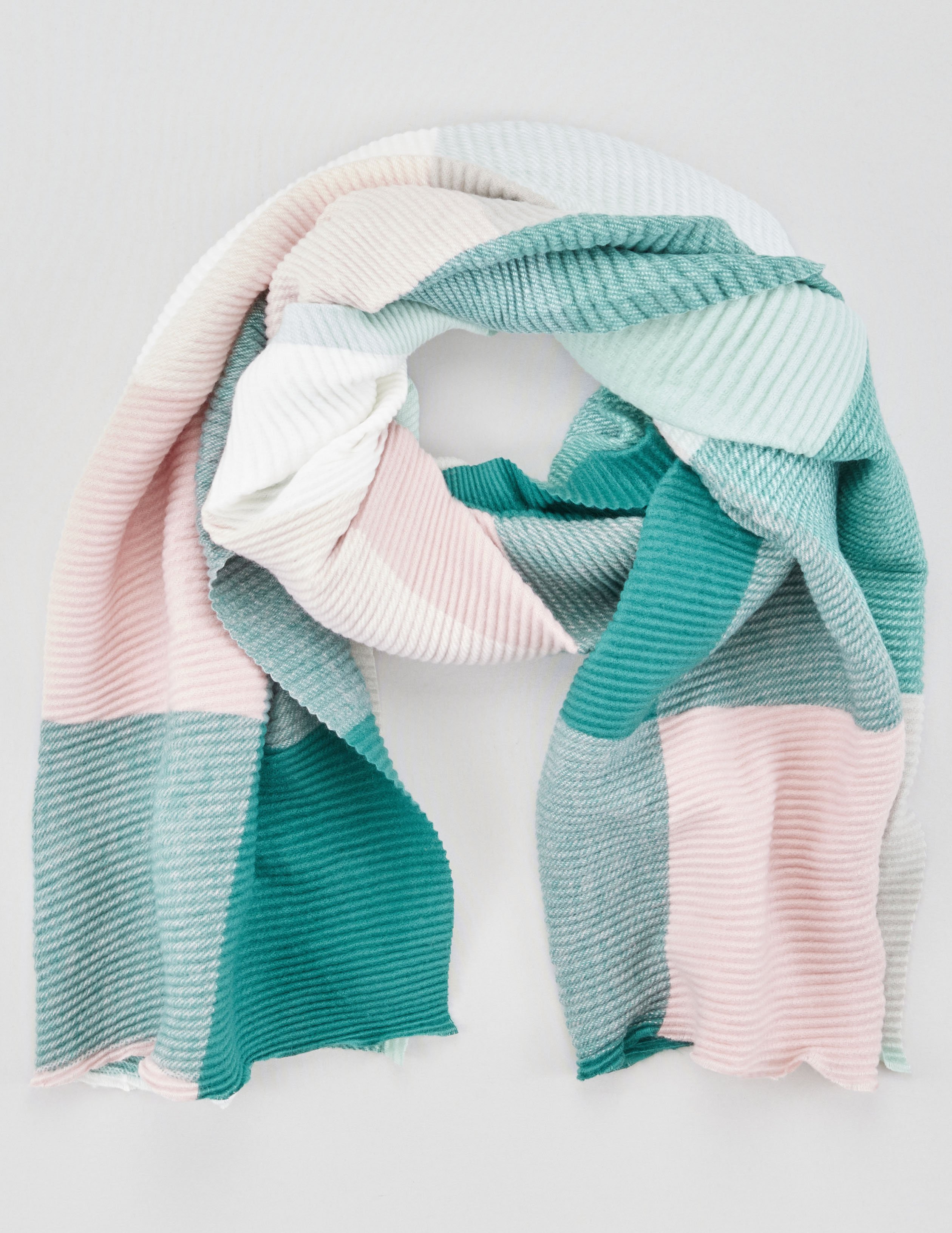 Karo-Schal mit Plissee-Optik