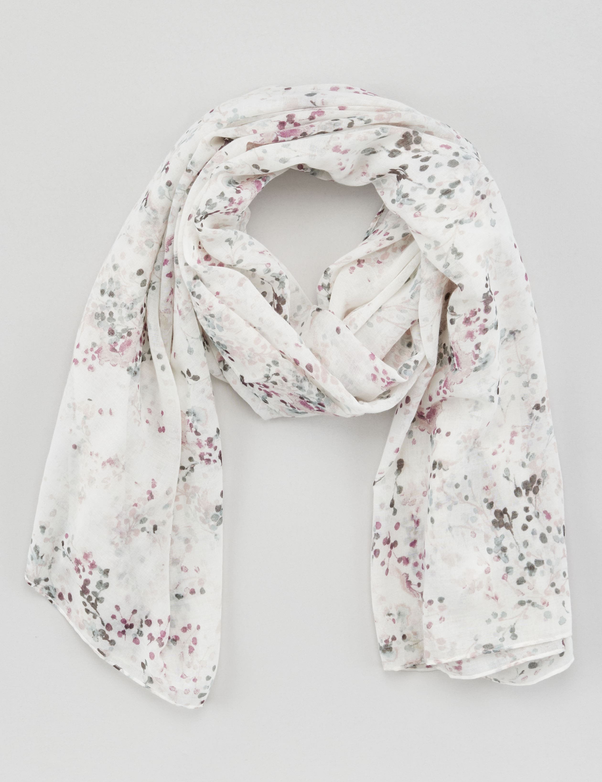 Leichtes Tuch mit dezentem Print