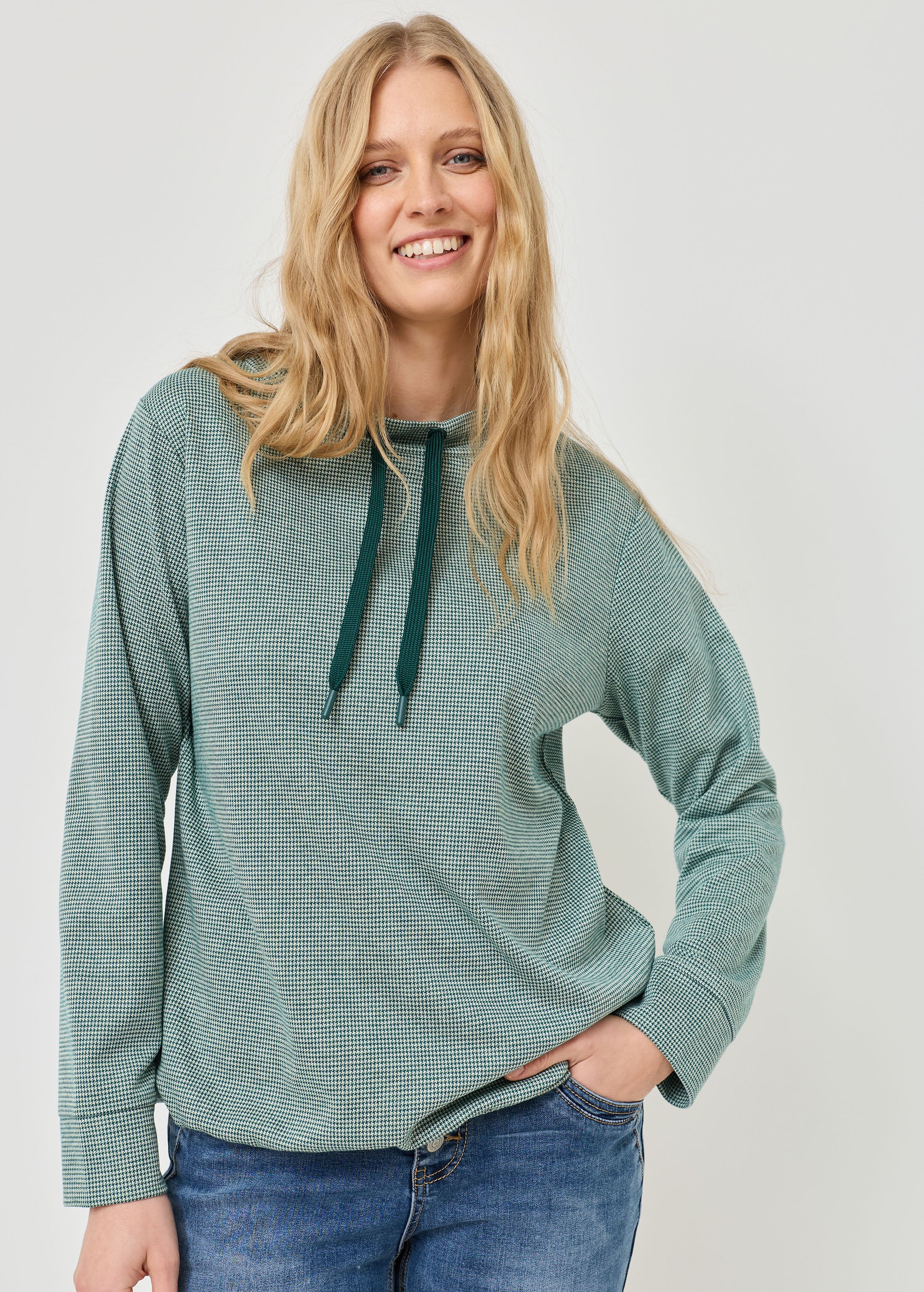 Leichtes Sweat, dezent gemustert