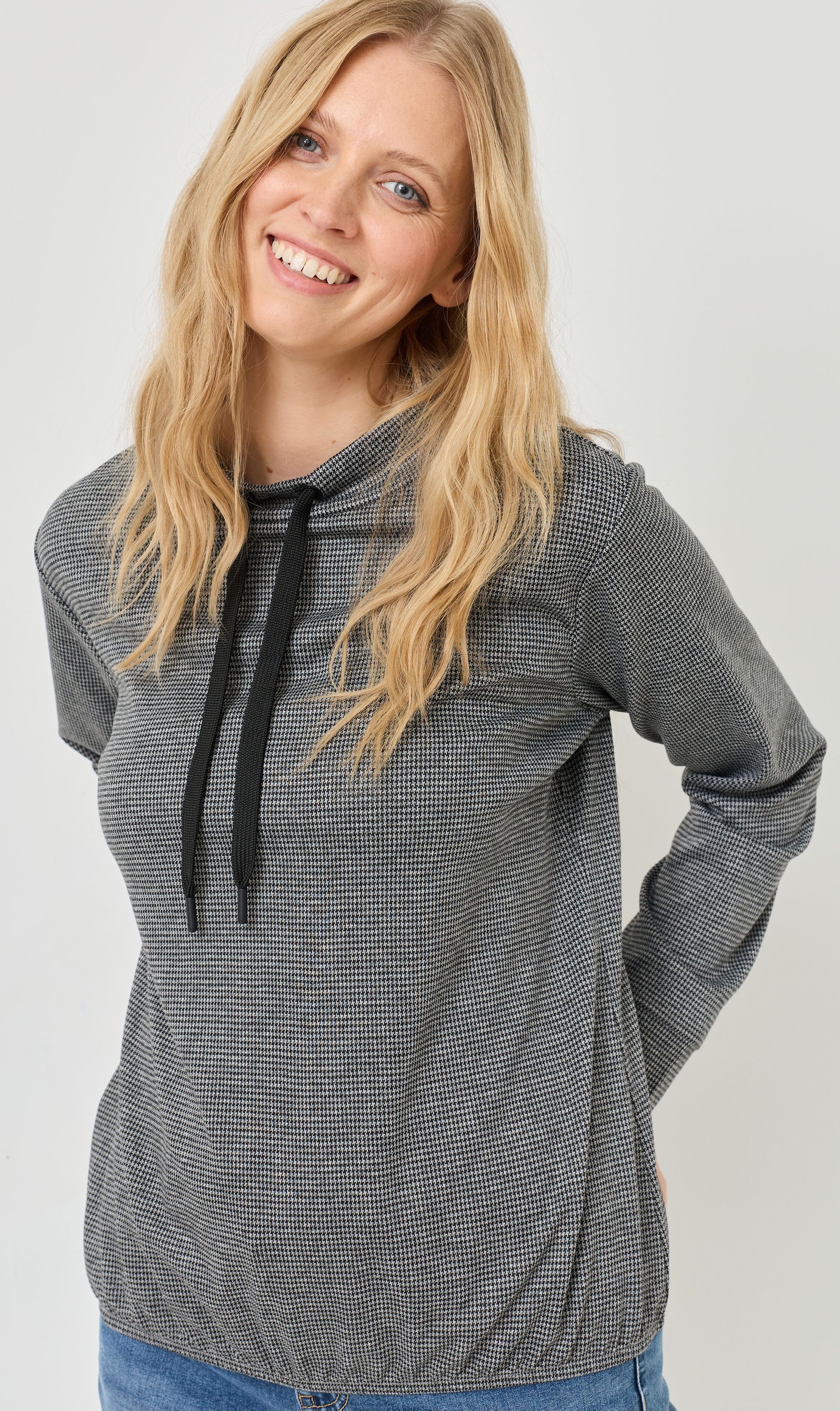 Leichtes Sweat, dezent gemustert