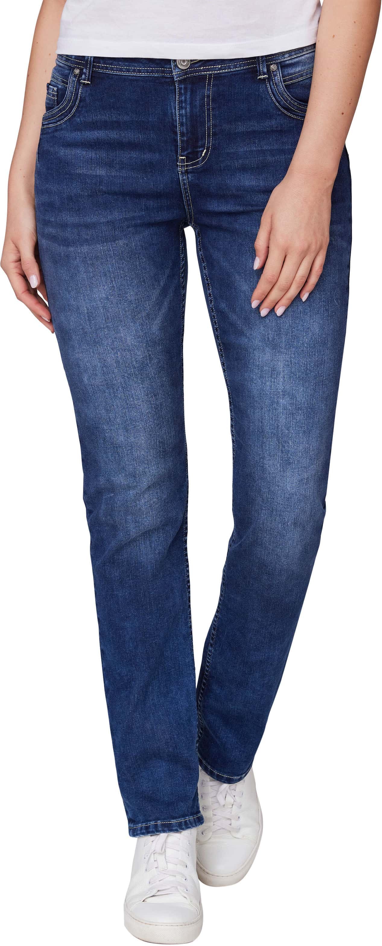 Modell GRACE: Straight Fit Jeans