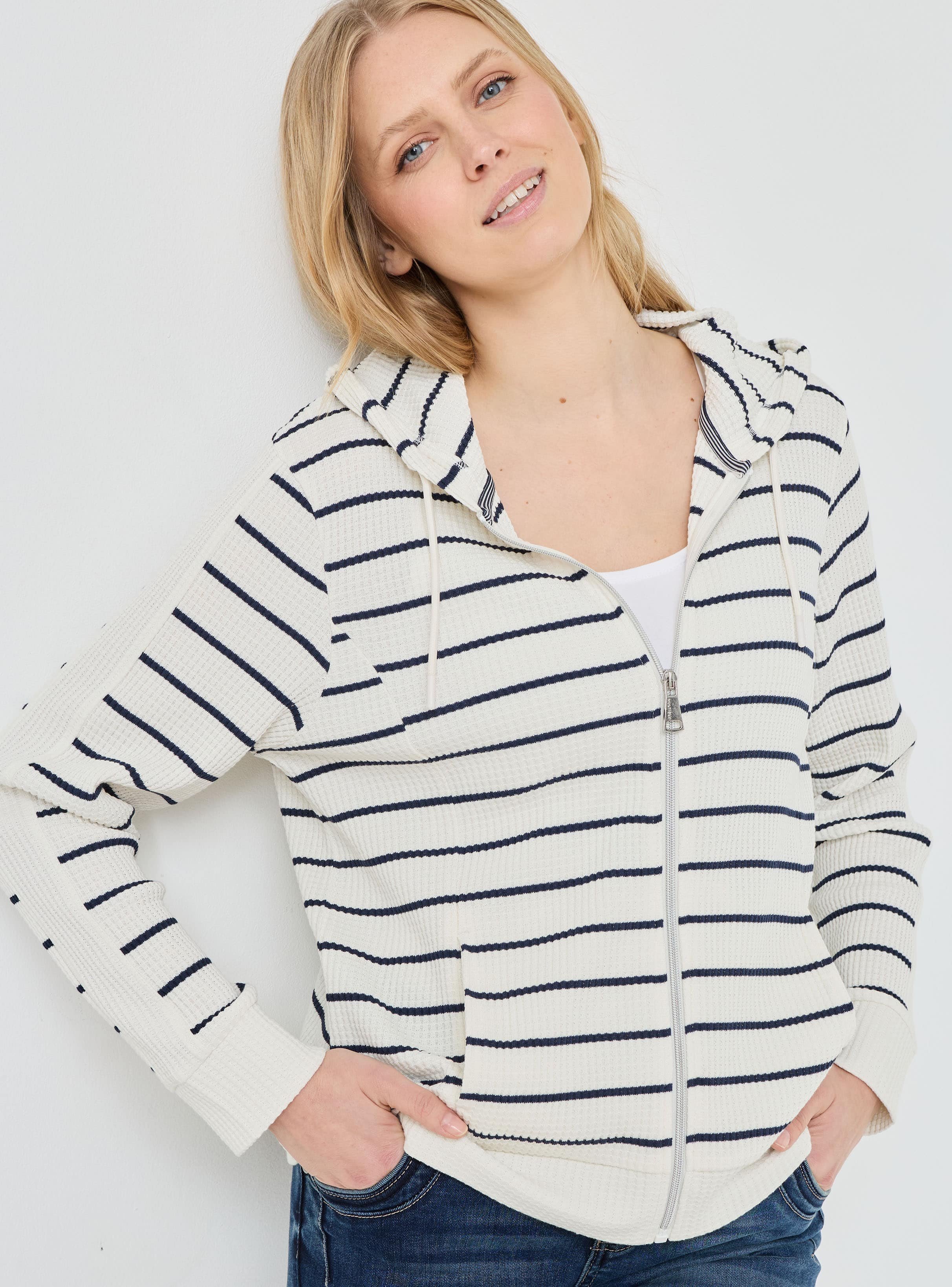 Shirtjacke im Streifenlook, Kapuze