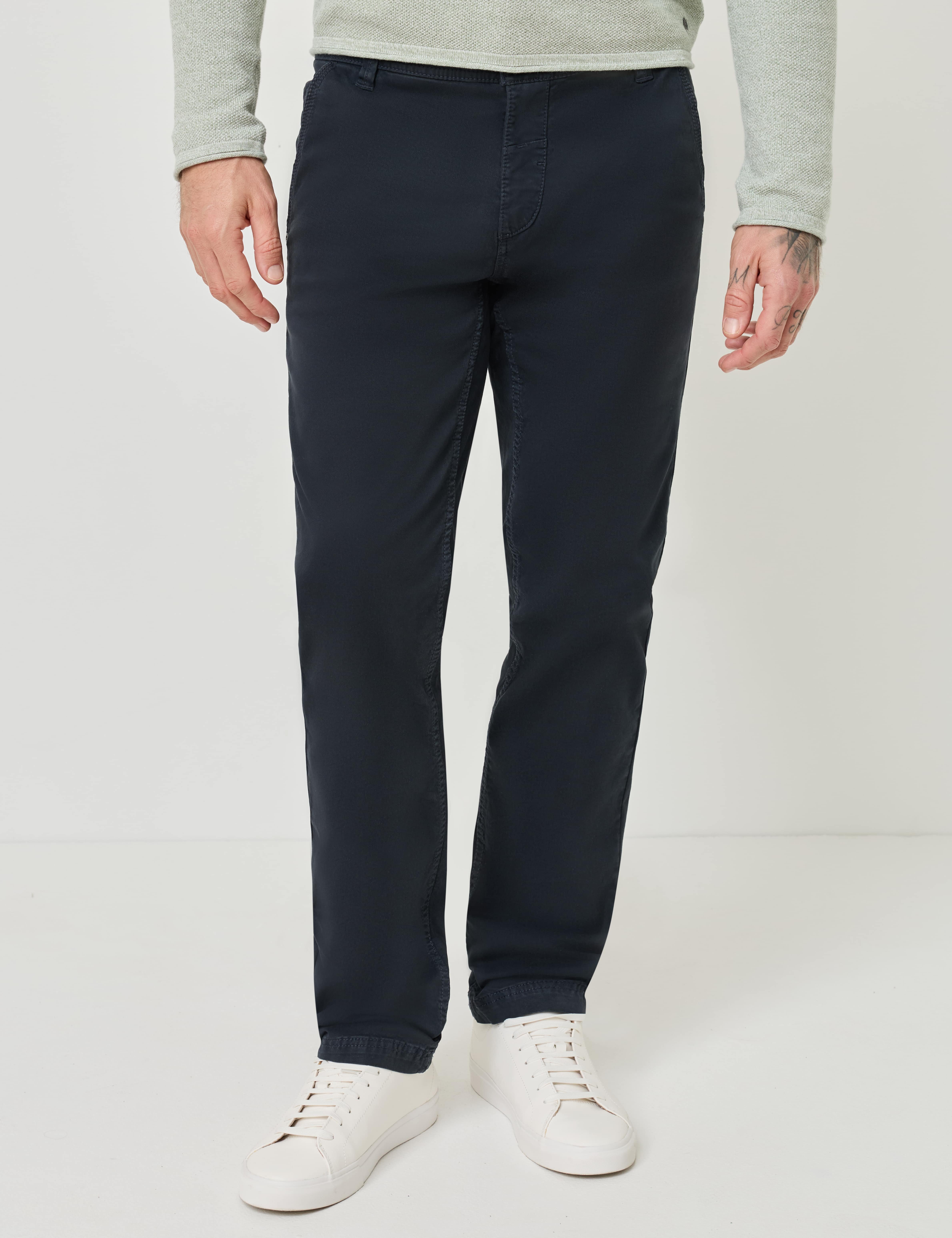 Bequeme Chino im Regular Fit