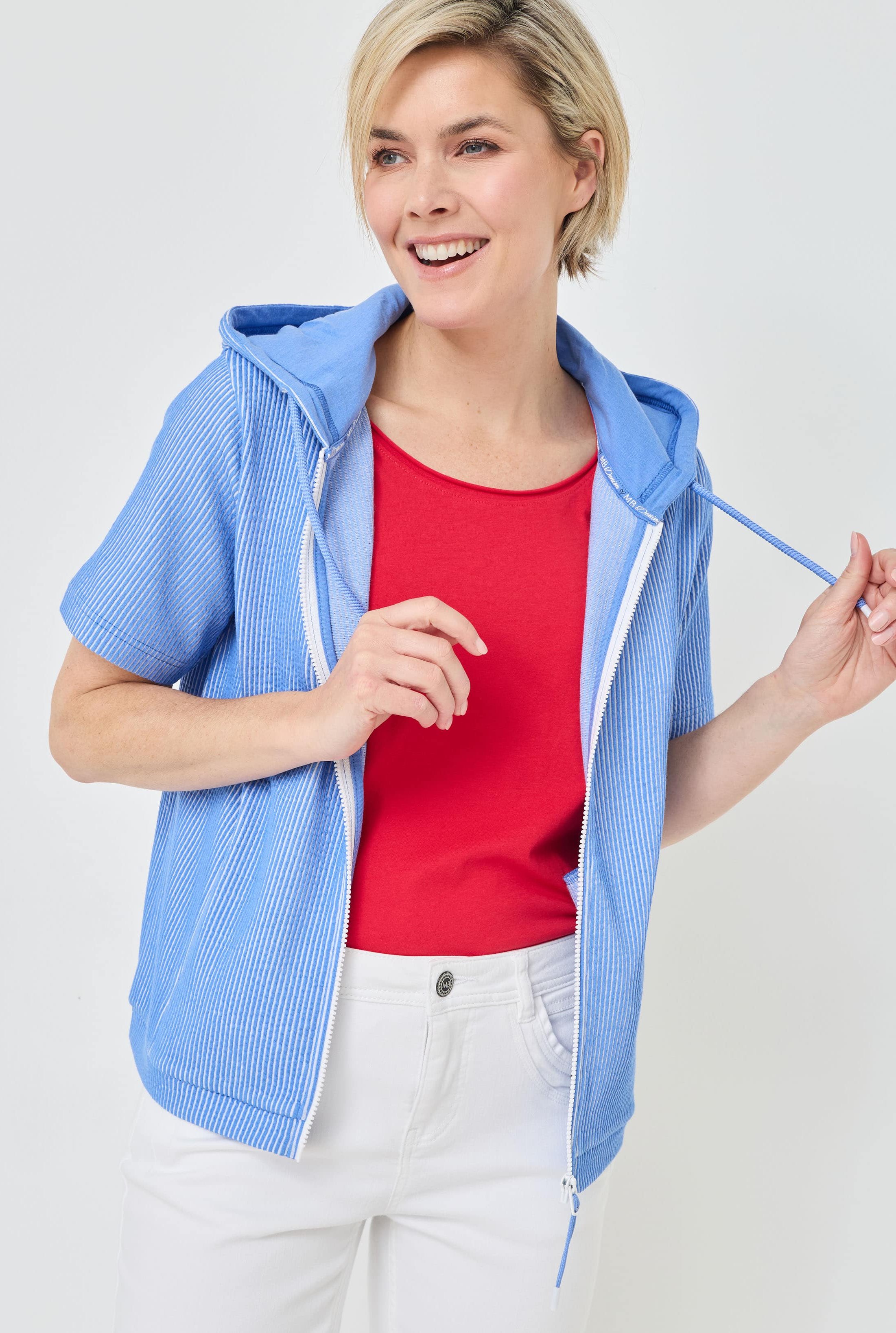 Sportive Shirtjacke mit Kapuze