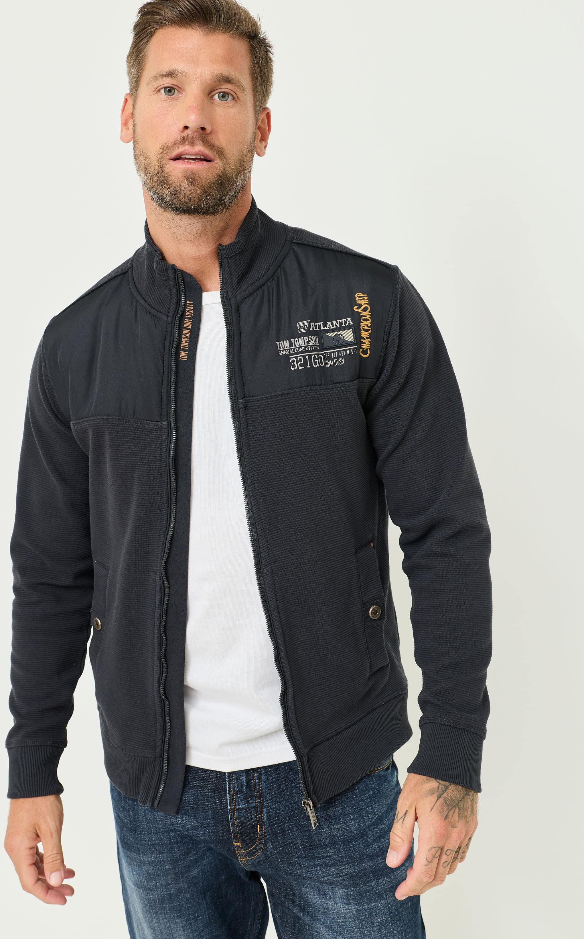 Sportive Sweatjacke im Materialmix