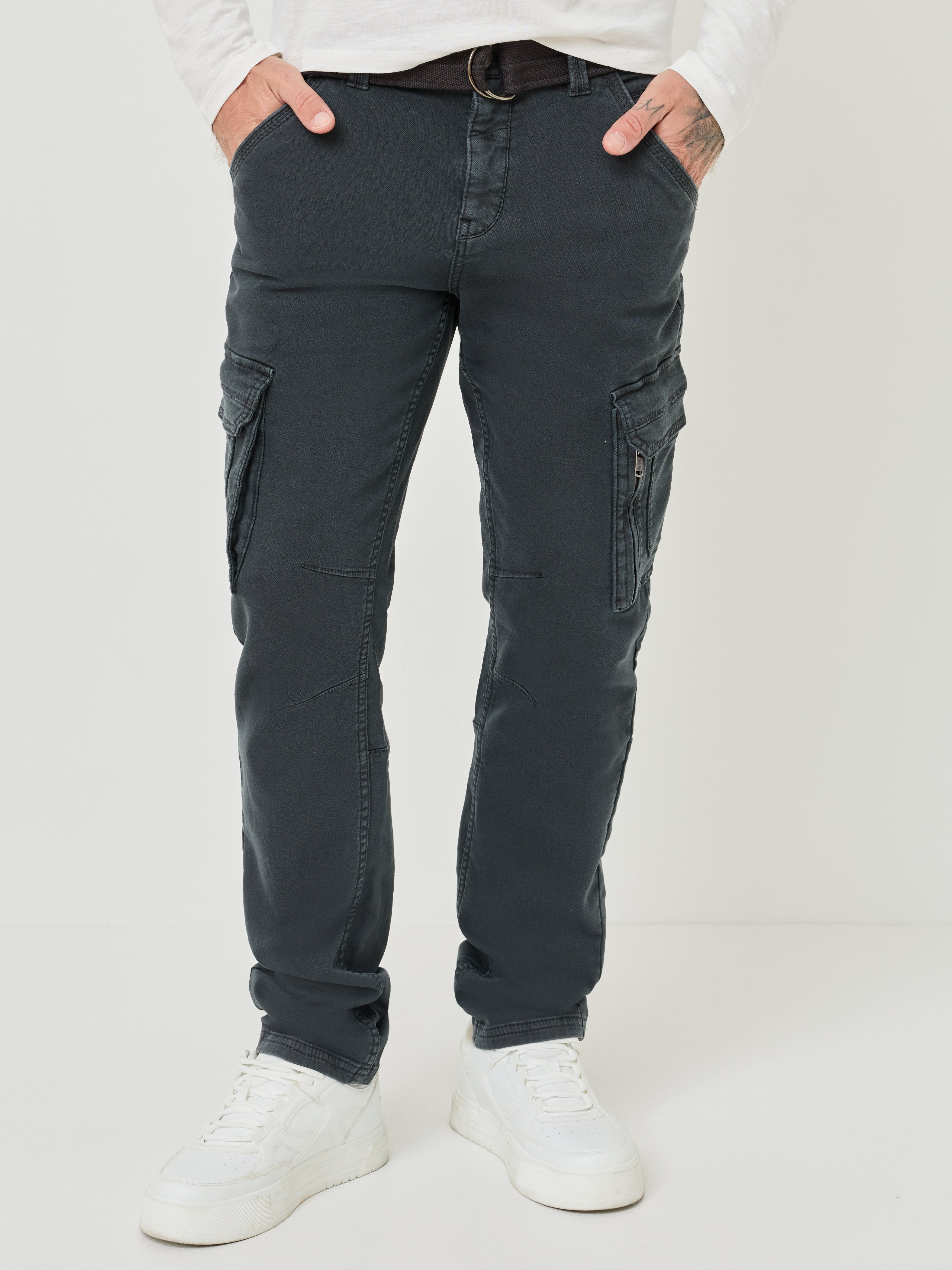 Cargo-Hose im Jogg-Style