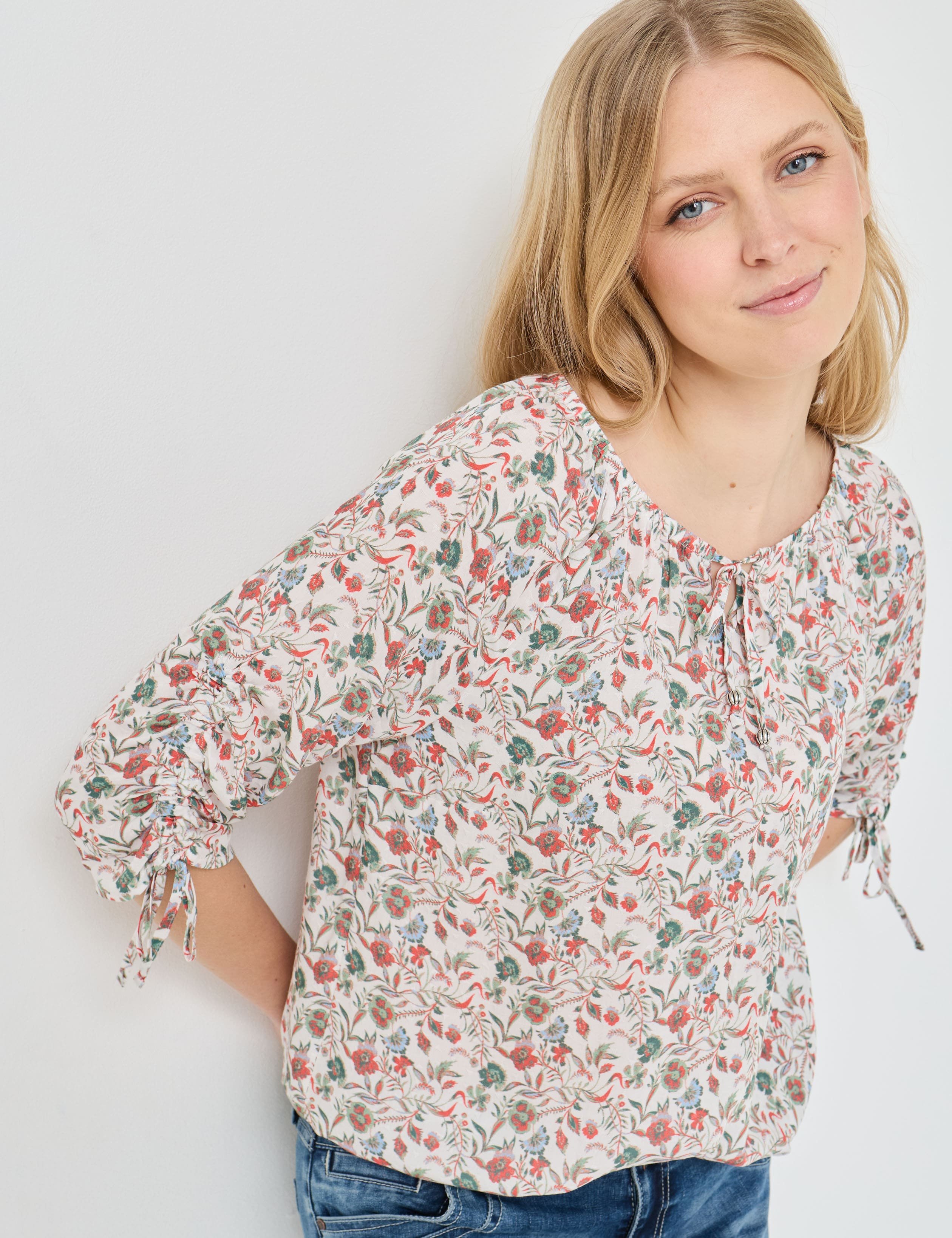 Schlupfbluse mit Carmenausschnitt