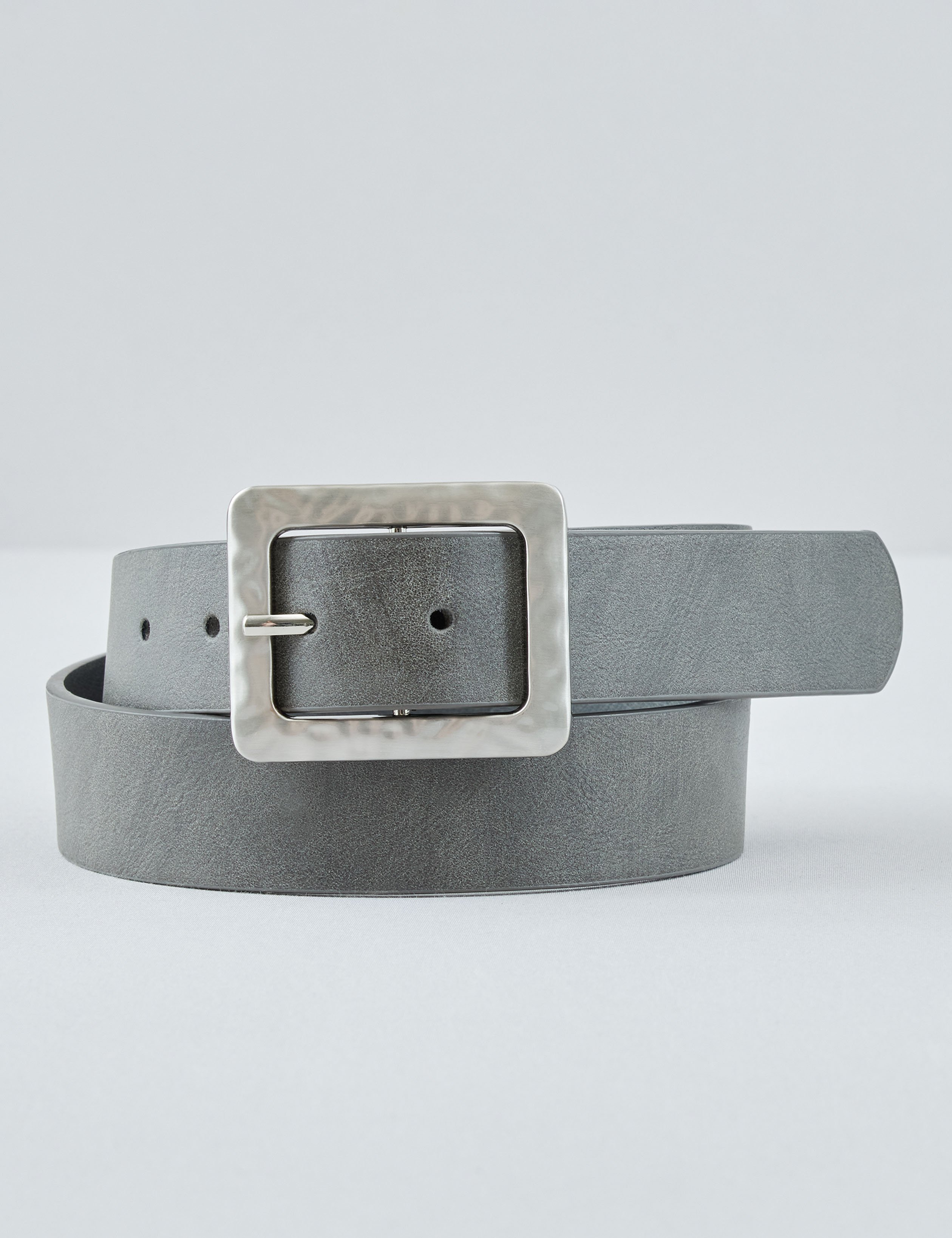Gürtel mit eckiger Schließe
