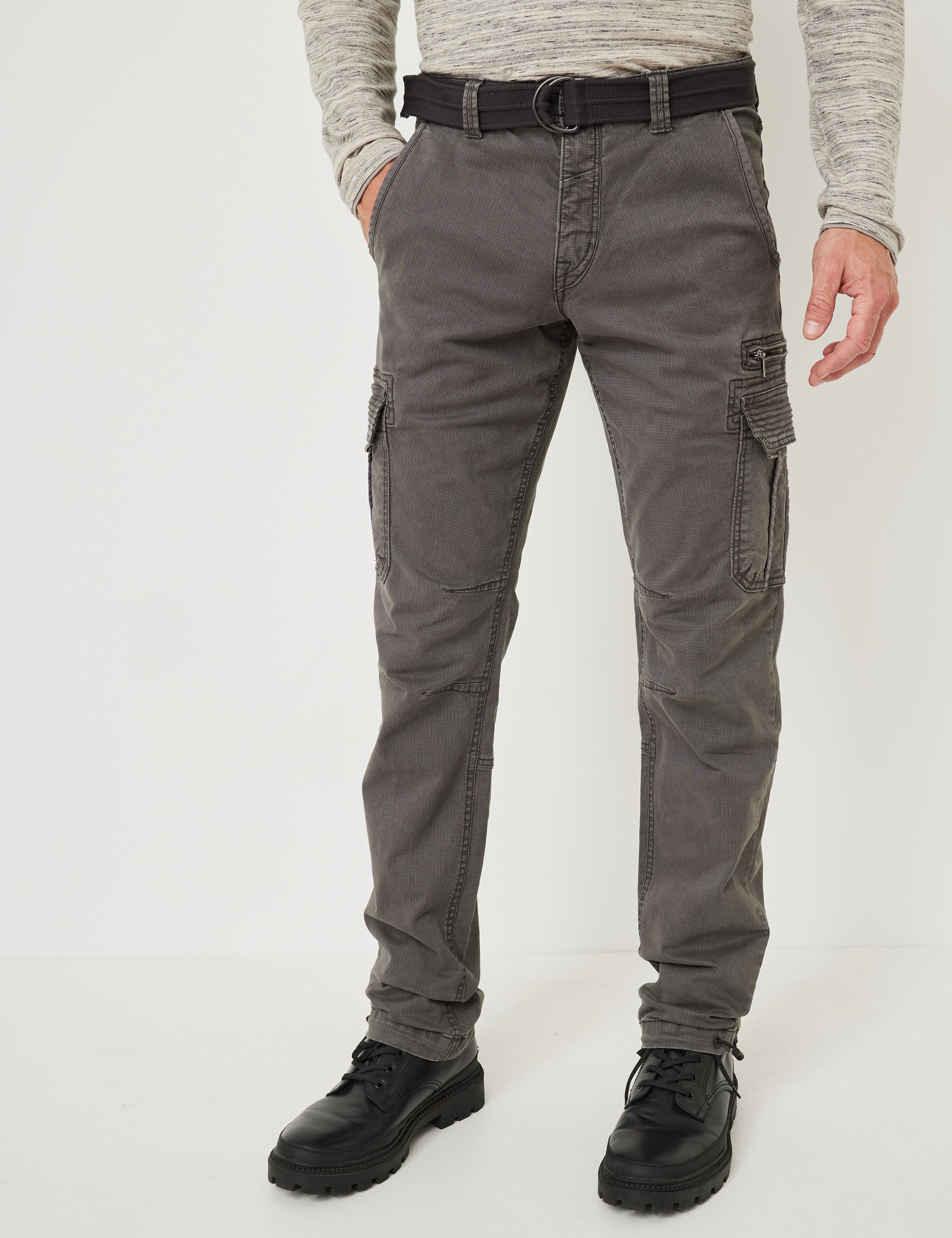 Cargohose mit Minikaro & Gürtel