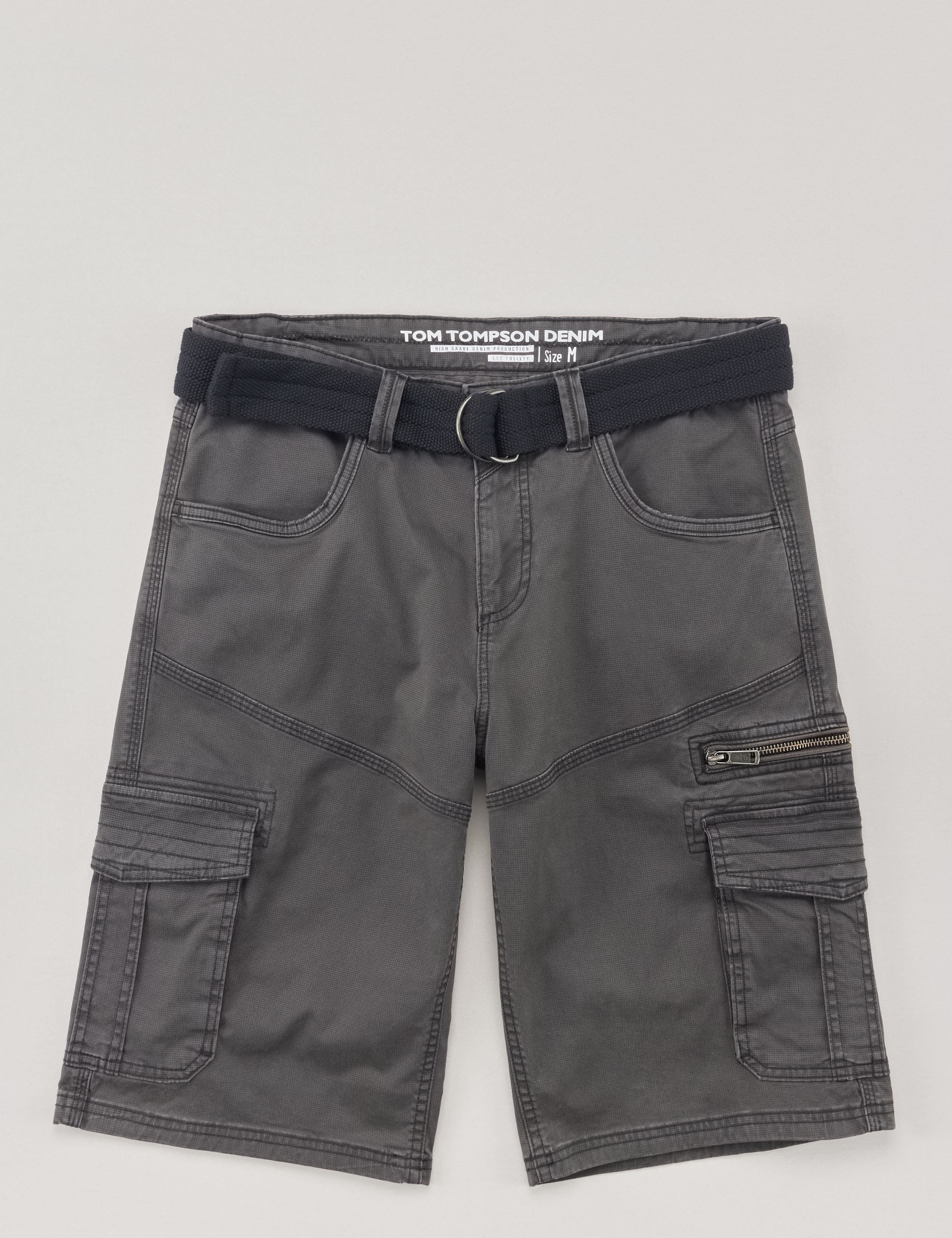 Lässige Cargobermuda mit Gürtel