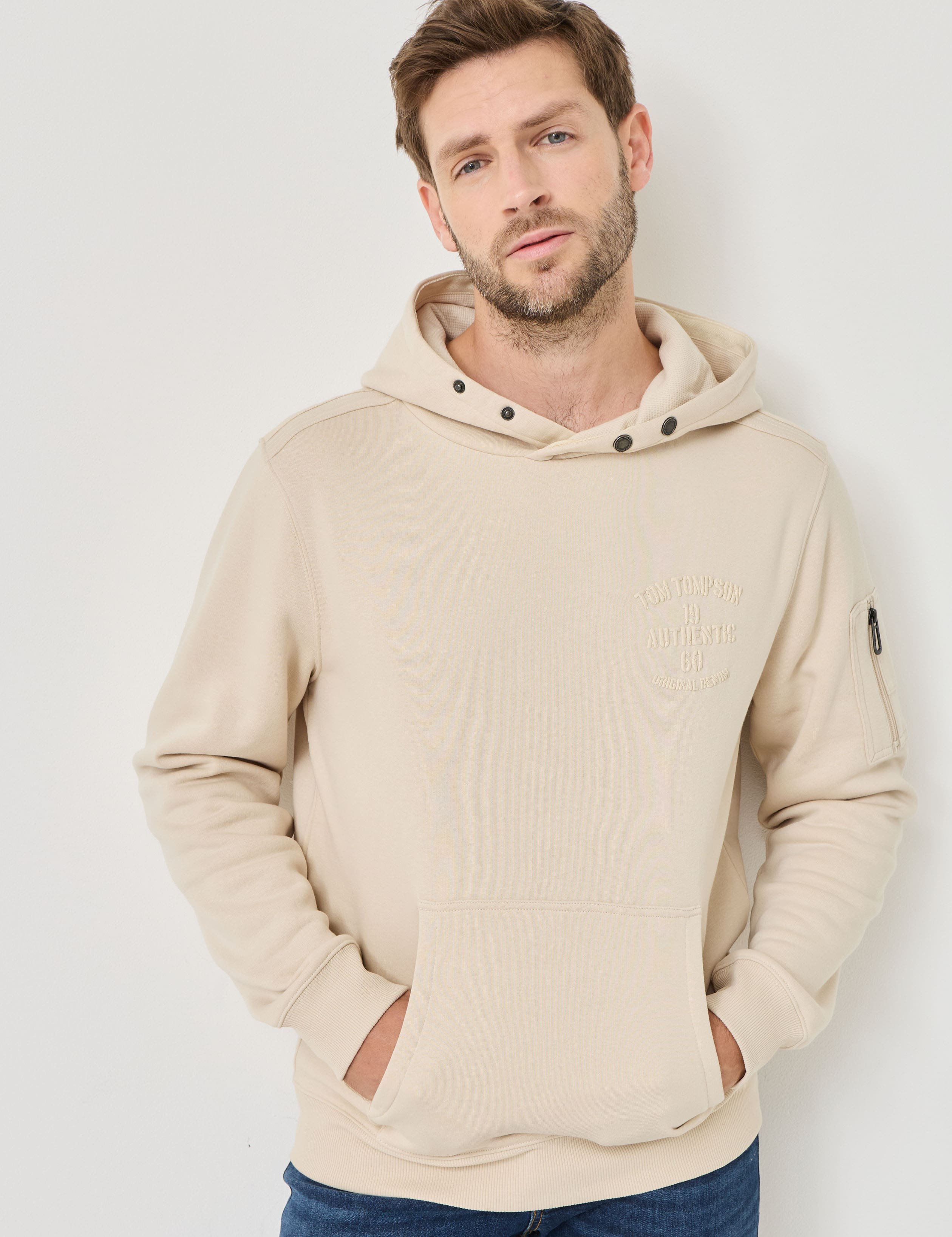 Kapuzen-Sweat mit Applikation