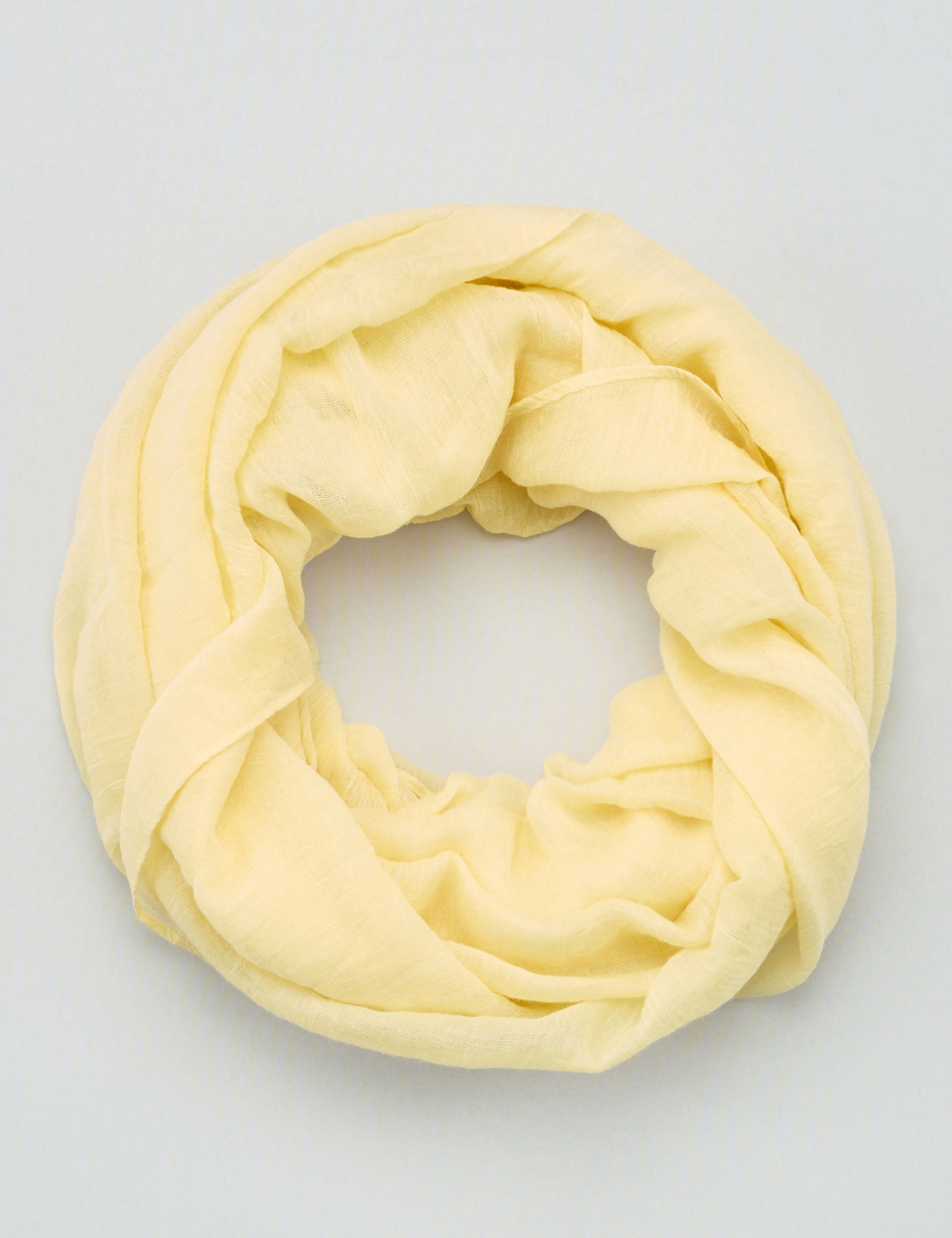 Unifarbiges Tuch in Loop-Form