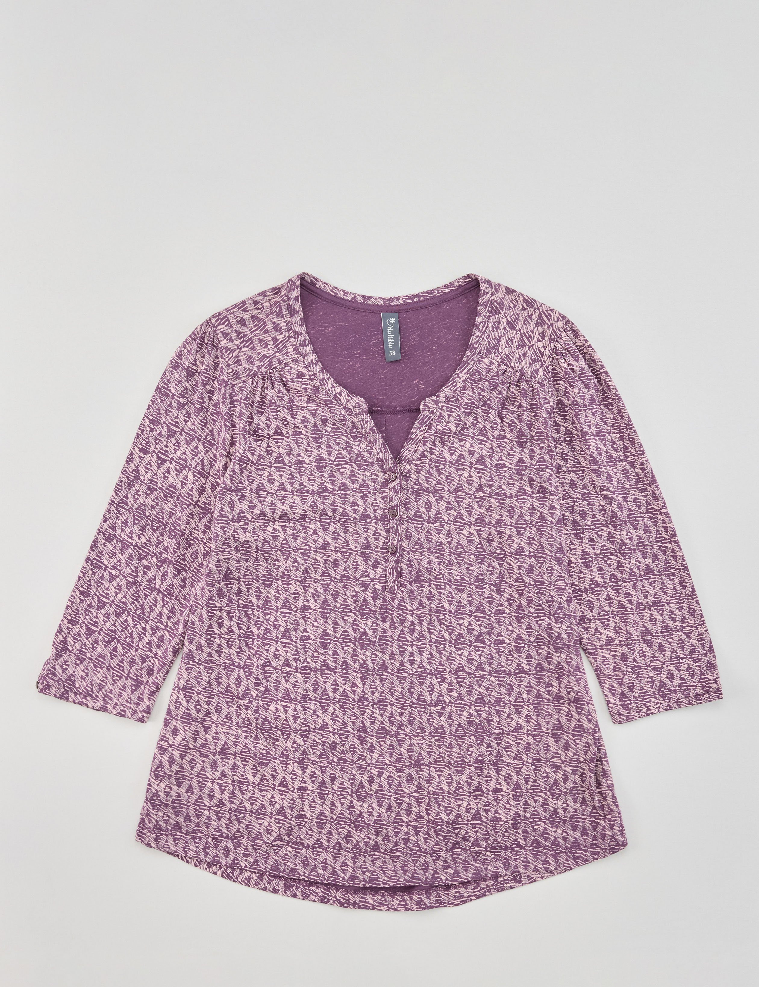 Leichtes T-Shirt mit dezentem Print