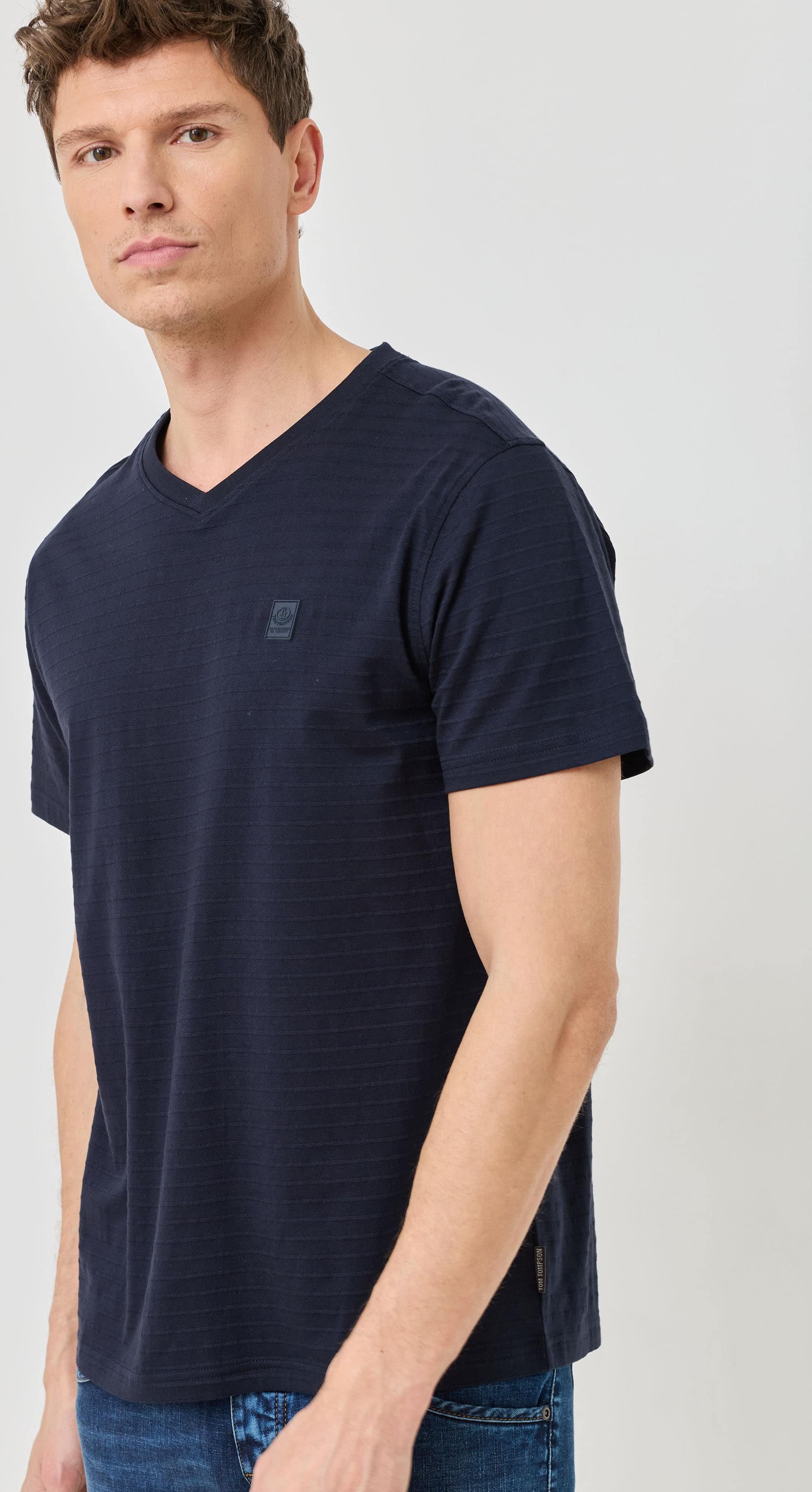 T-Shirt m. V-Ausschnitt u. Struktur