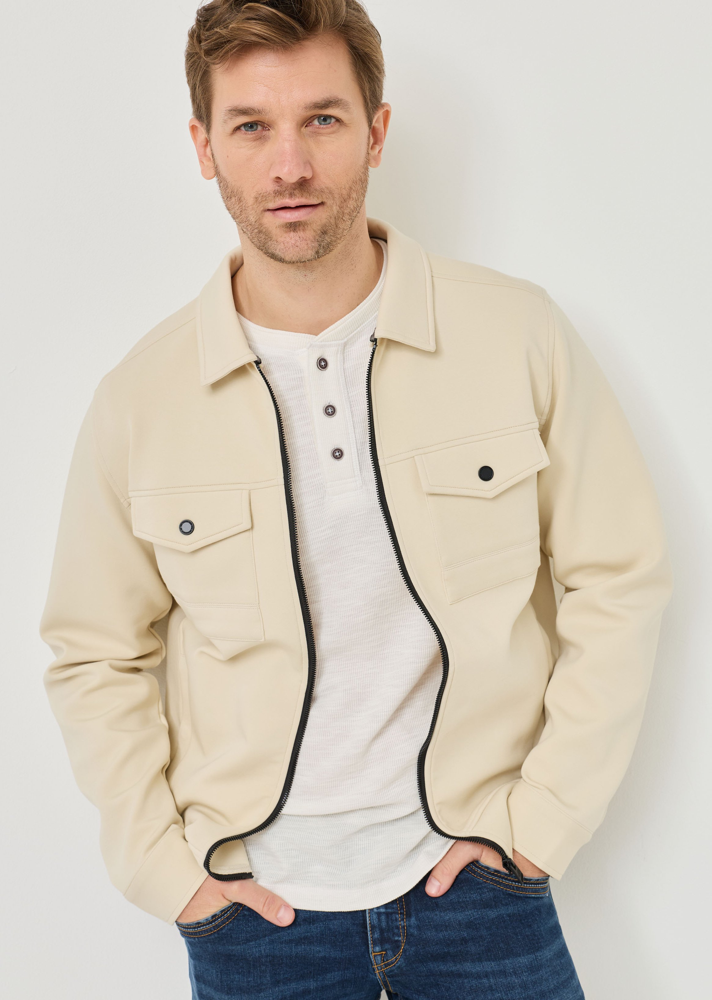 Must Have: Sweatjacke, Hemd-Style