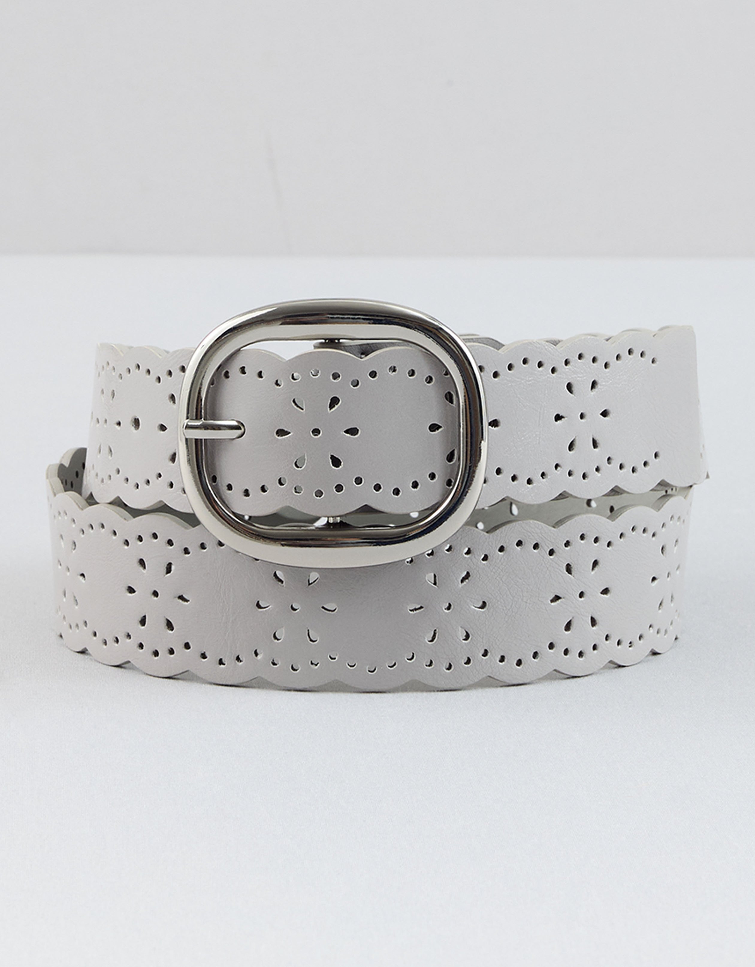 Modischer Gürtel im Lederlook