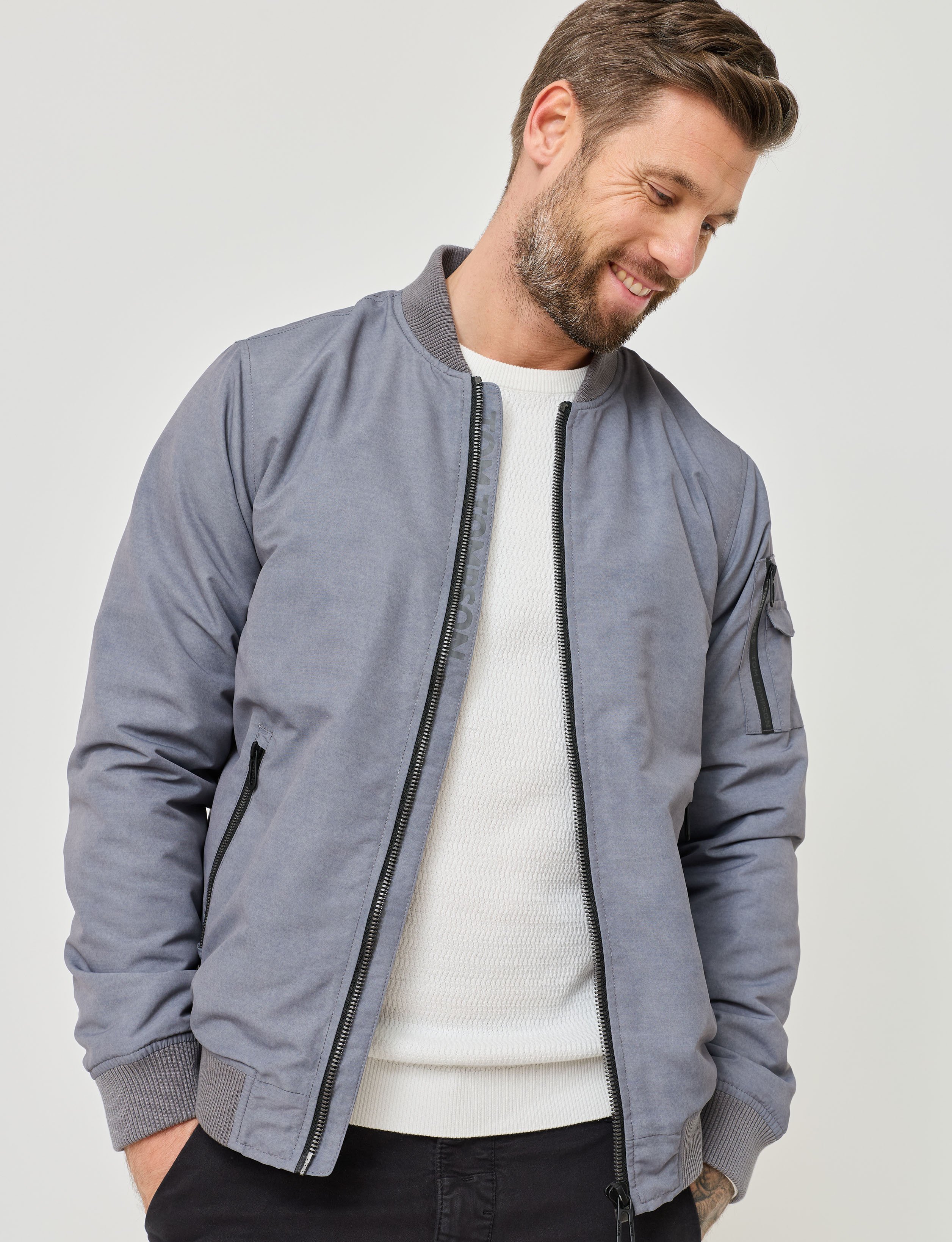 Lässiger Blouson im College-Style