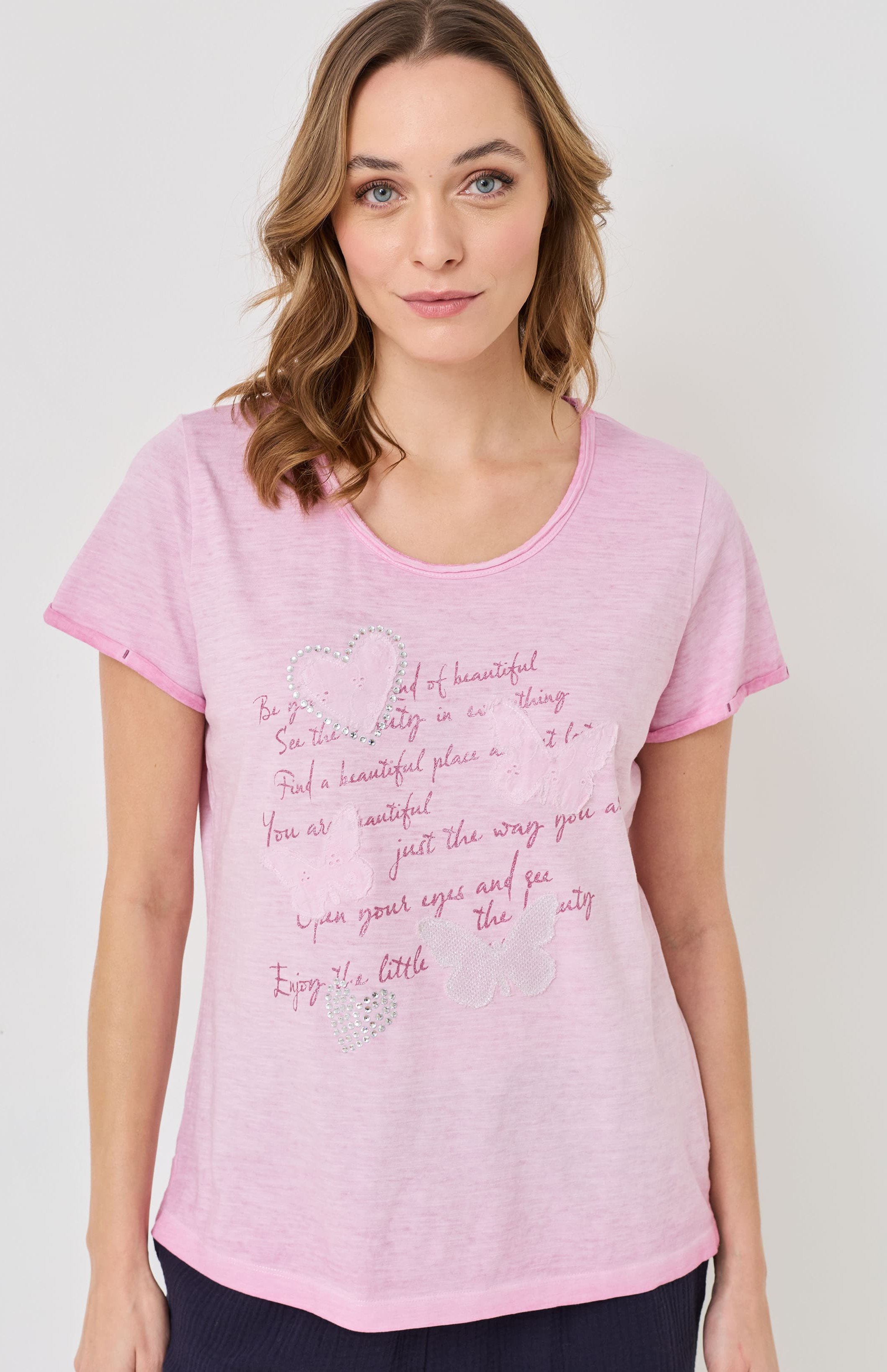 Modisches T-Shirt m. Applikationen