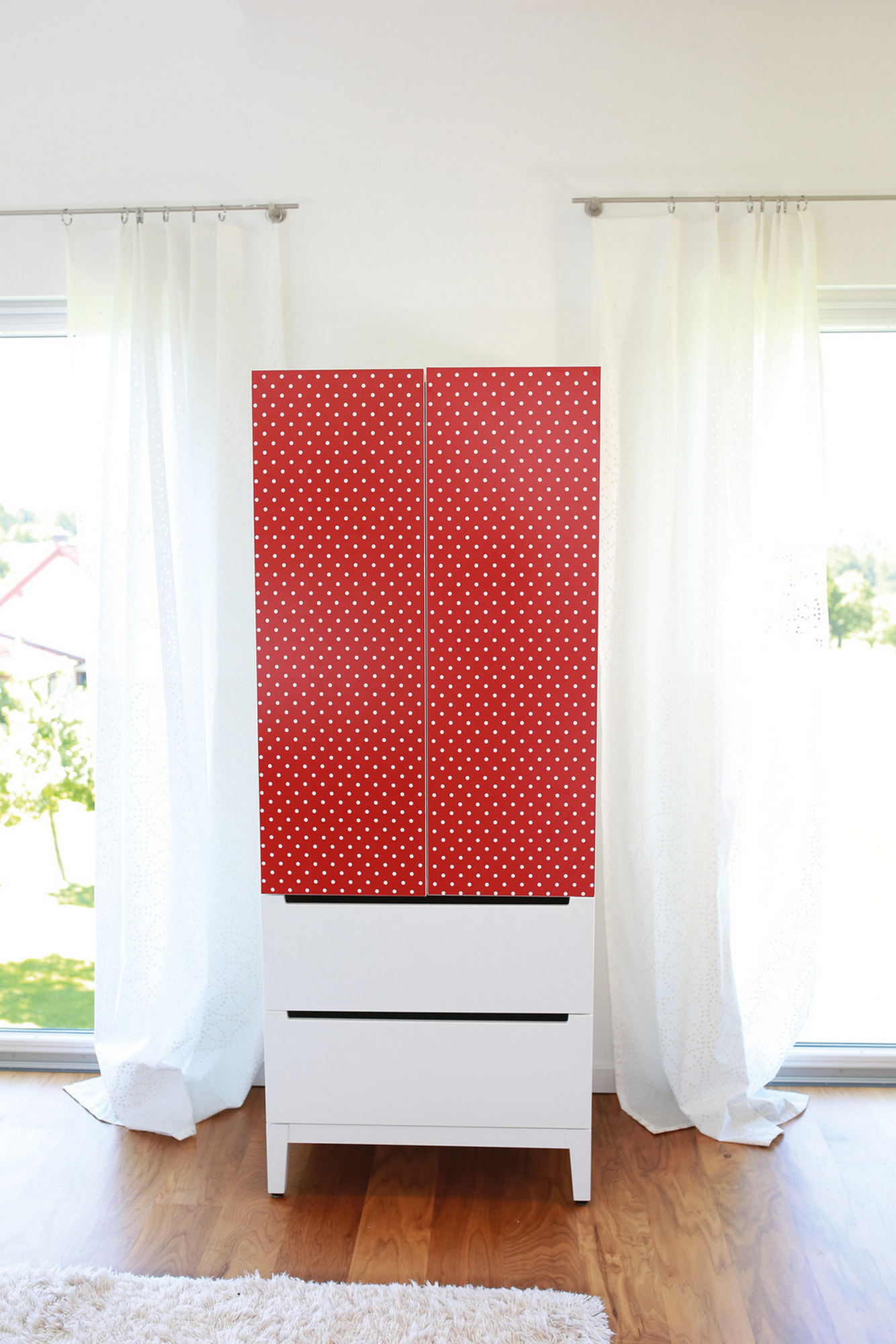 Thumbnail - d-c-fix Klebefolie rot gepunktet 45 x 200 cm