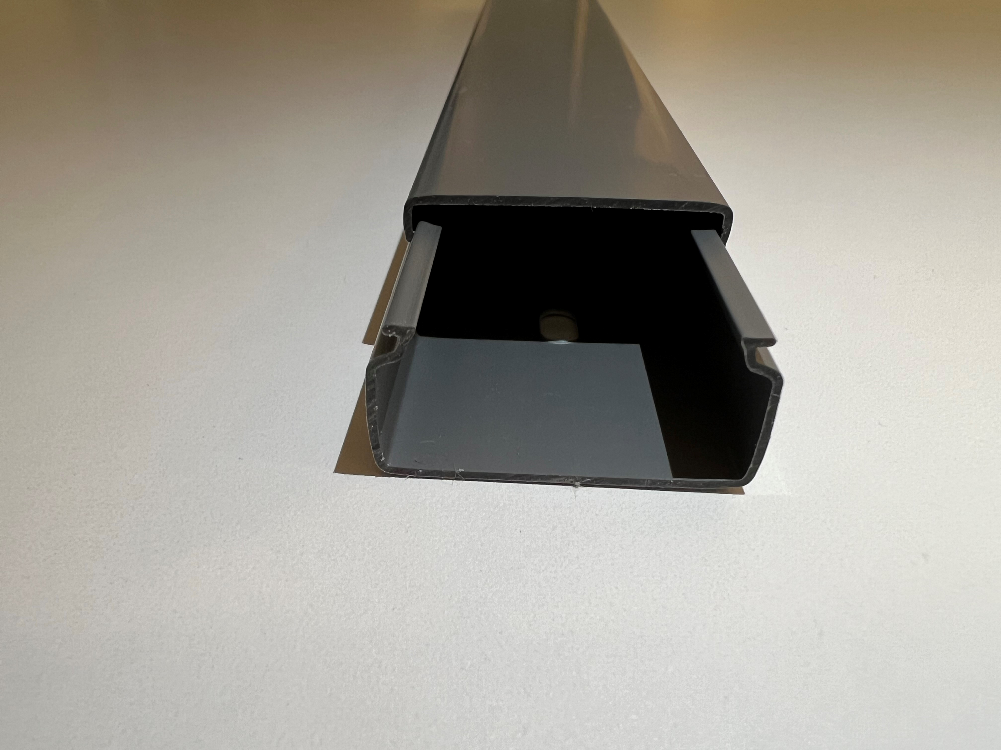 Kabelkanal anthrazit 2000 x 30 x 15 mm