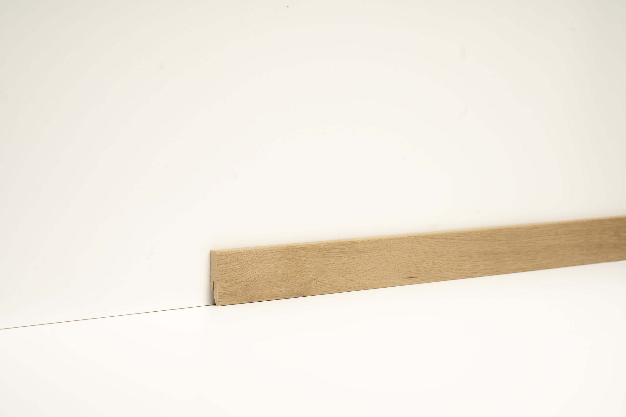 Classen Sockelleiste 'Clip' Eiche Maifeld hell 2400 x 58 x 19 mm