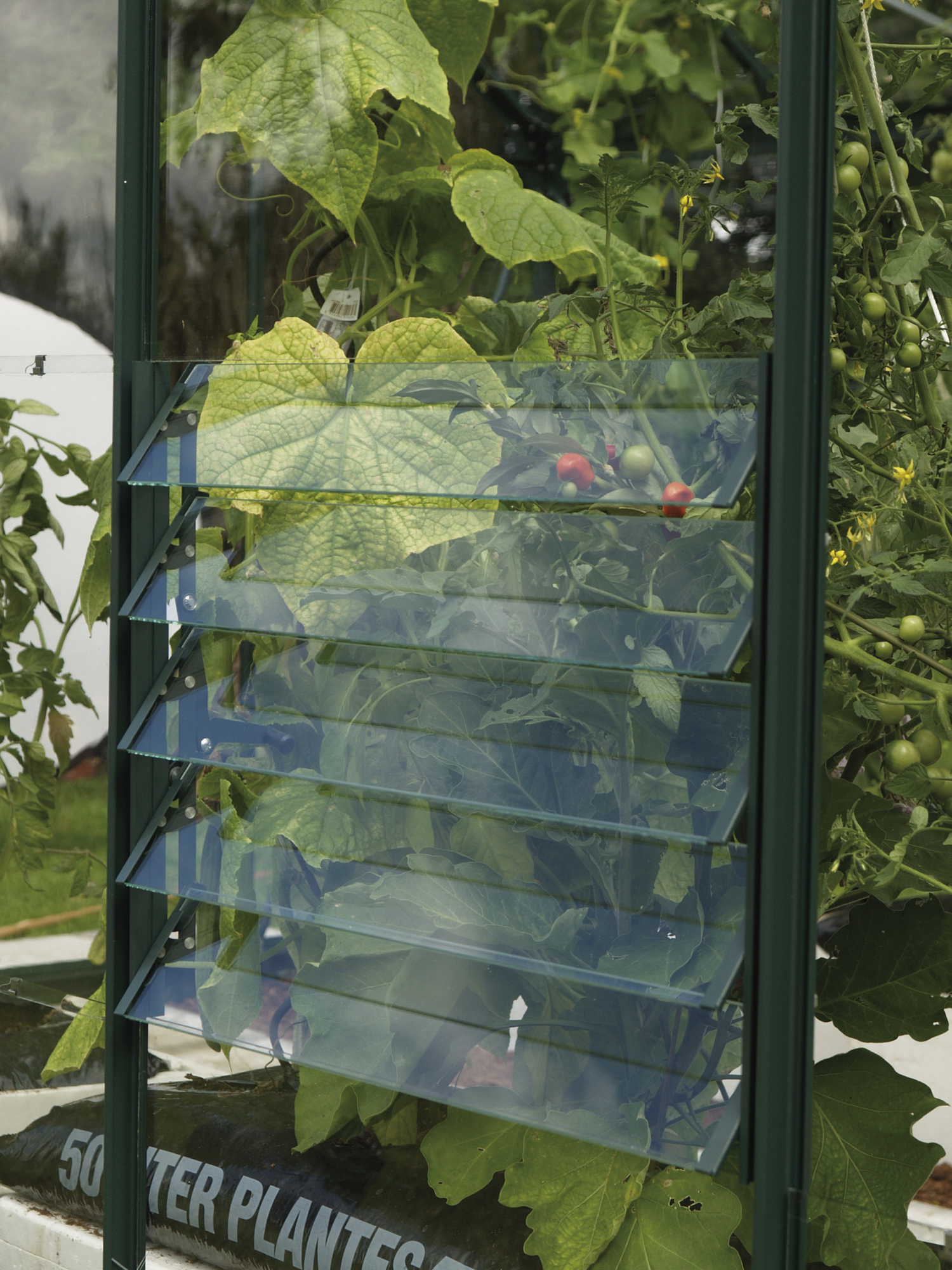 Vitavia Lamellen-Wandfenster aus Aluminium smaragd