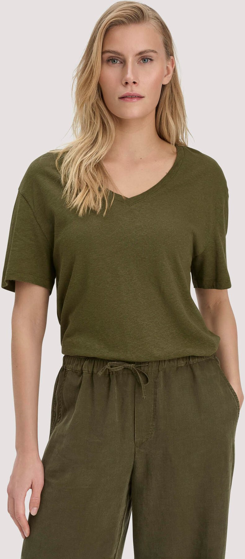 hessnatur Damen T-Shirt Oversize aus Leinen und Bio-Baumwolle - grün - Größe XS