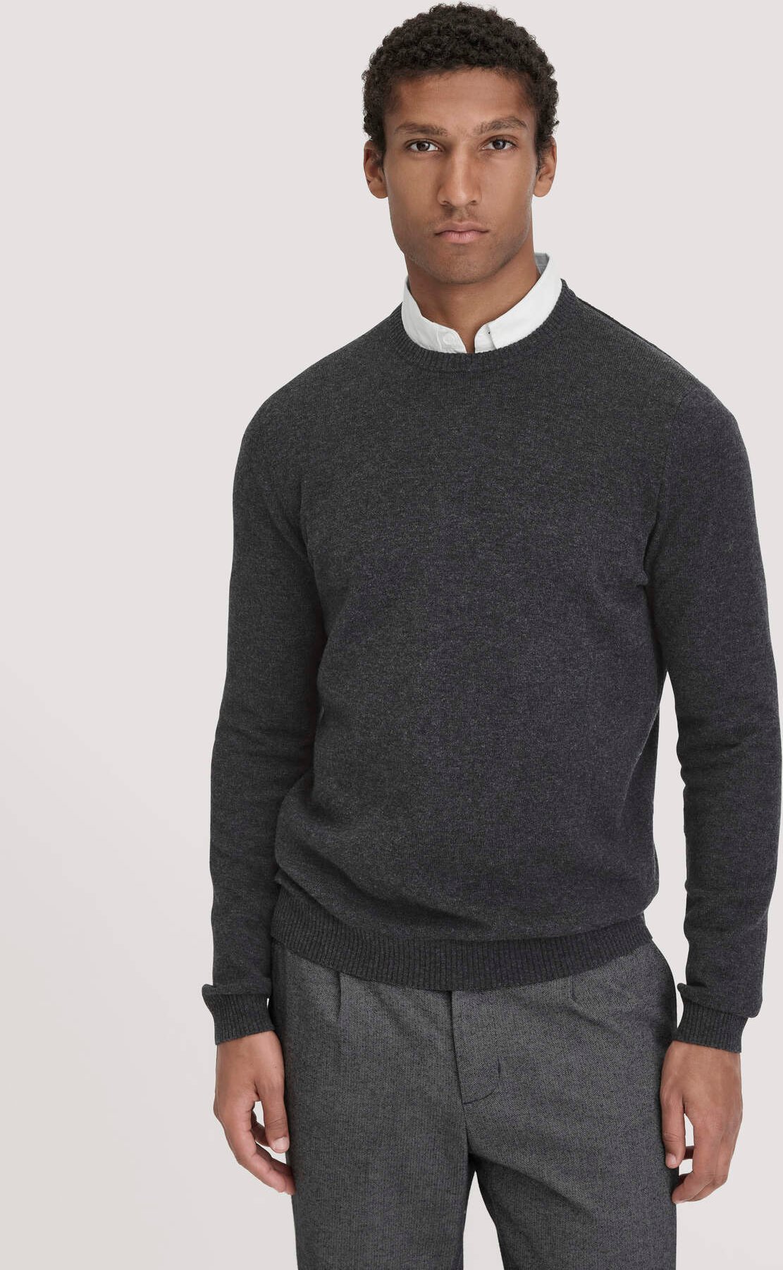 hessnatur Herren Strick Pullover Regular aus Bio-Merinowolle mit Cashmere - grau - Größe XL