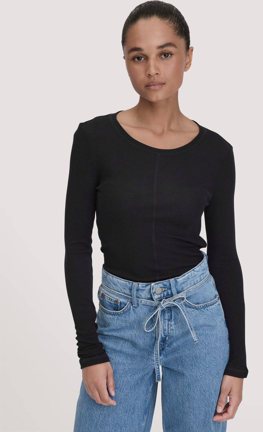 hessnatur Damen Rib Shirt Slim aus Bio-Merinowolle und TENCEL™ Lyocell - schwarz - Größe 44
