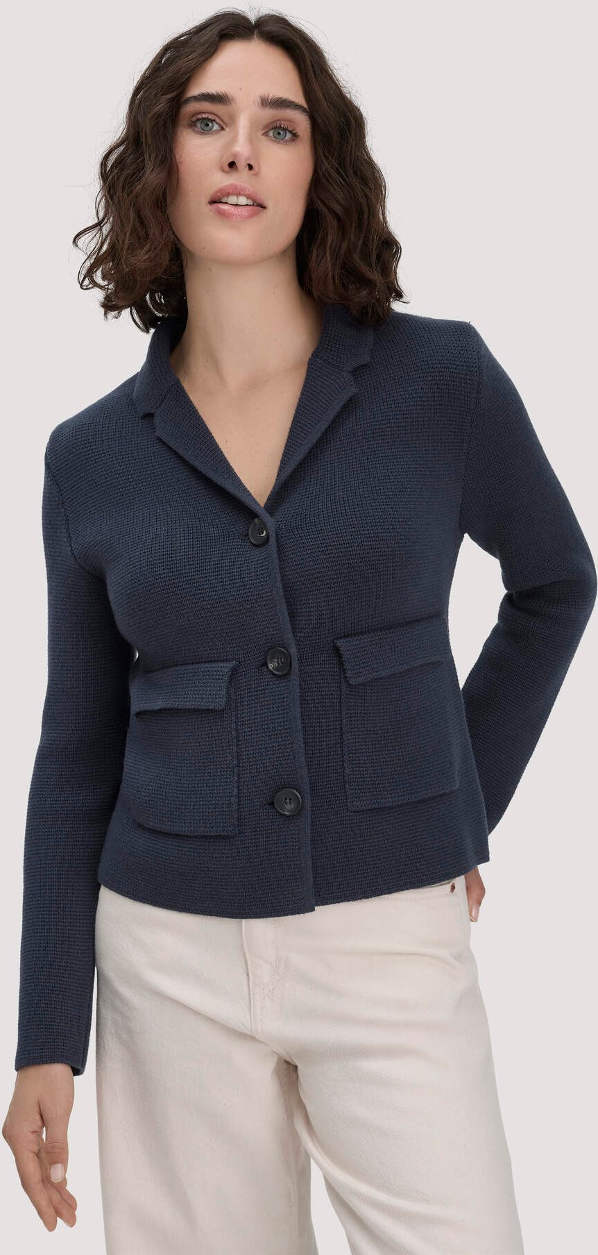 hessnatur Damen Strick Blazer Regular aus Bio-Baumwolle mit Merinowolle - blau - Größe L