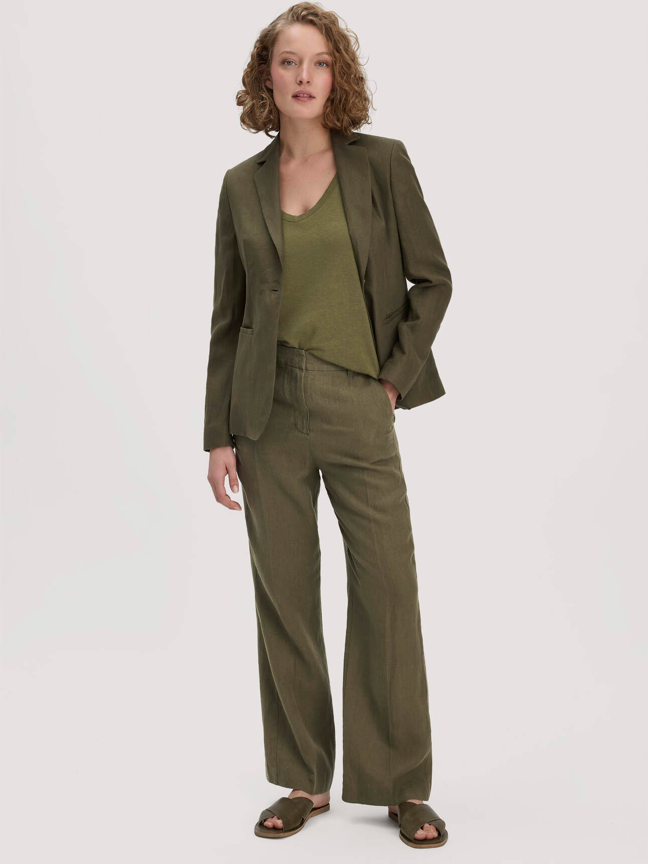 hessnatur Damen Hose Straight Leg aus Leinen - grün - Größe 48