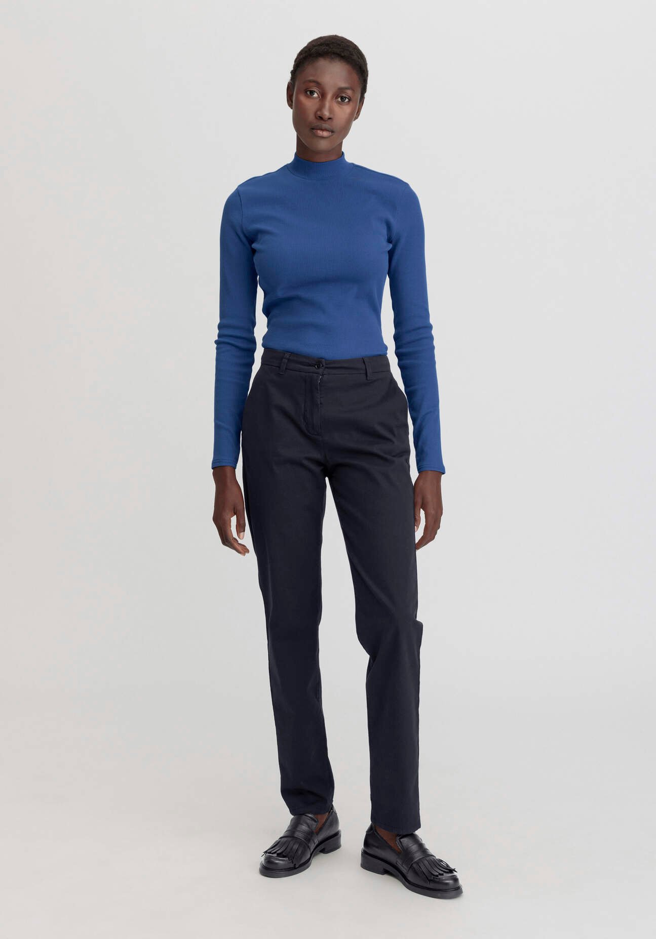 hessnatur Damen Chino Regular aus Bio-Baumwolle - blau - Größe 34