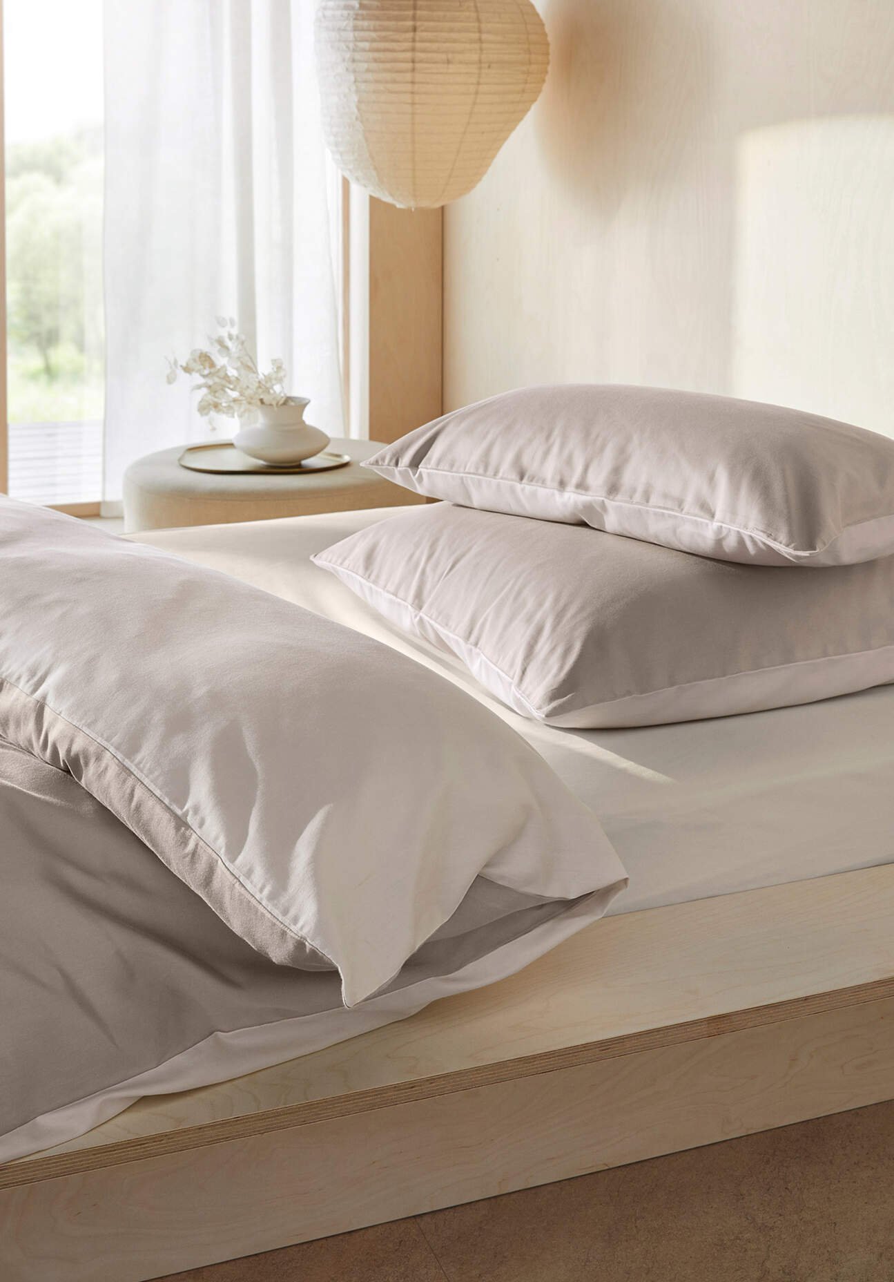 hessnatur Satin Wende Bettwäsche Set aus Bio-Baumwolle - beige - Größe 135x200 / 40x80 cm