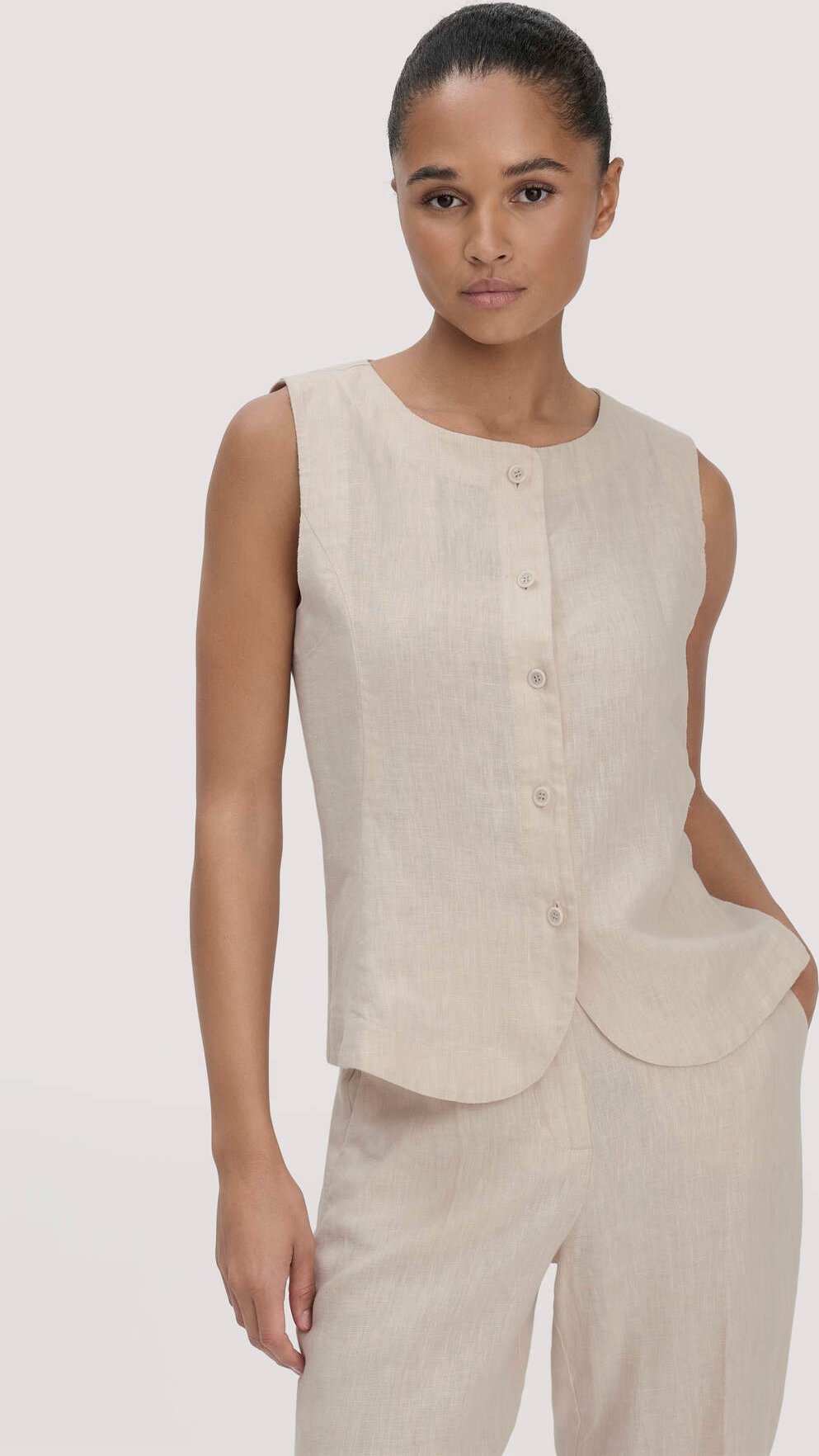 hessnatur Damen Weste Regular aus Leinen - beige - Größe 48