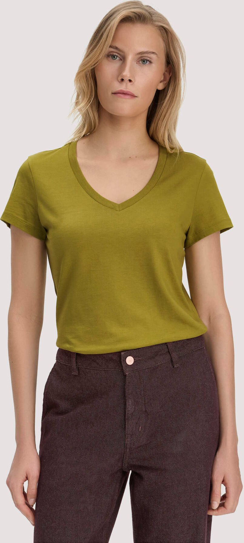 hessnatur Damen T-Shirt Regular aus Bio-Baumwolle - grün - Größe 34