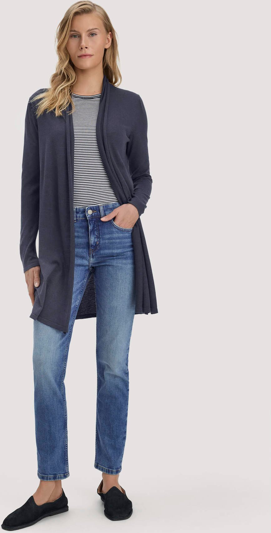 hessnatur Damen Strick Jacke Regular aus TENCEL™ Lyocell und Bio-Baumwolle - blau - Größe L