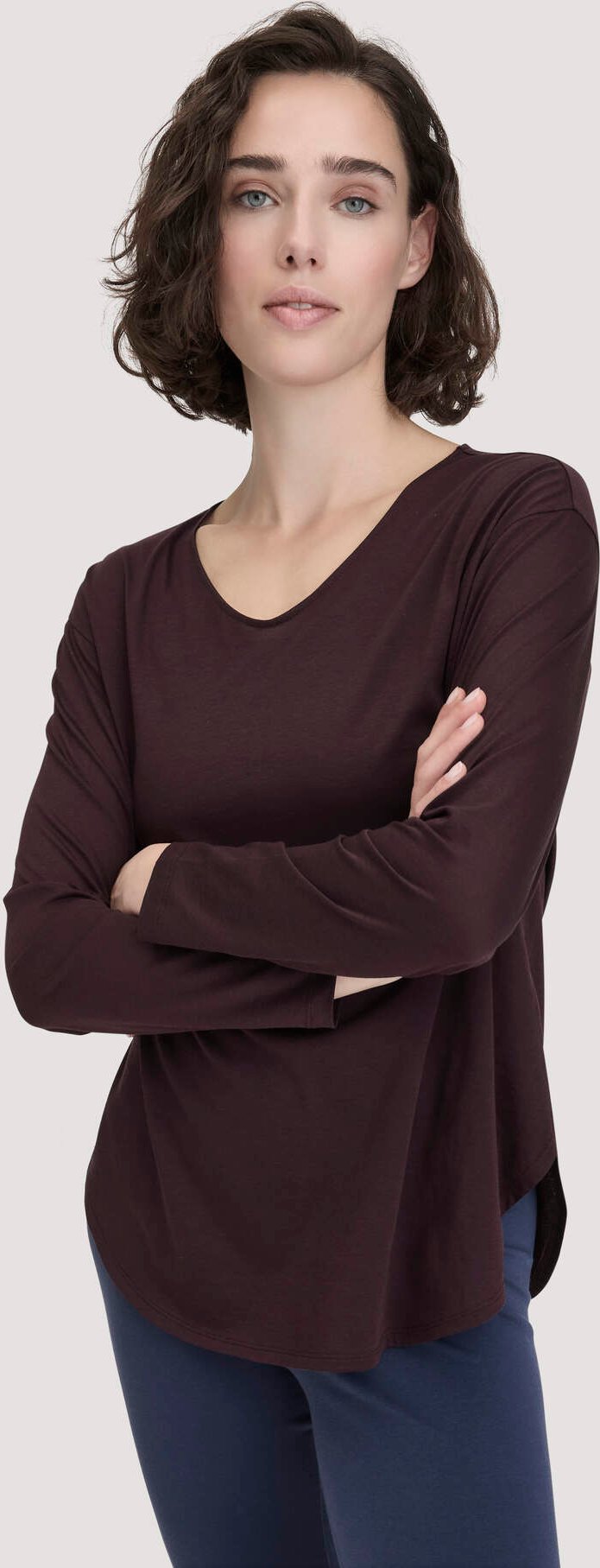 hessnatur Loungewear Longsleeve Relaxed ACTIVE LIGHT aus Bio-Baumwolle - braun - Größe 48